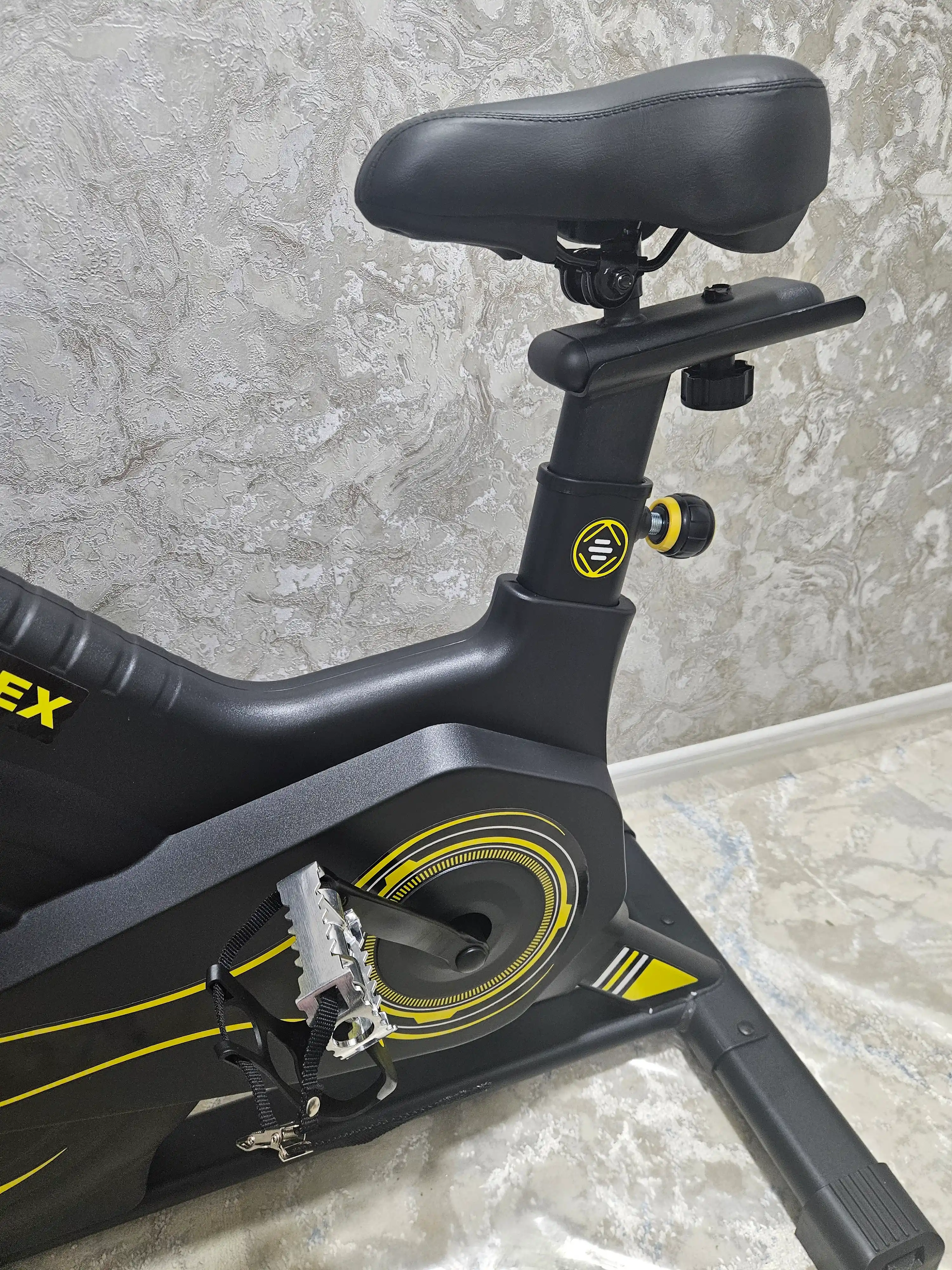 Velotrenajyor RUNEX SPORT KGN uy velotrenajyori, fitnes trenajyori