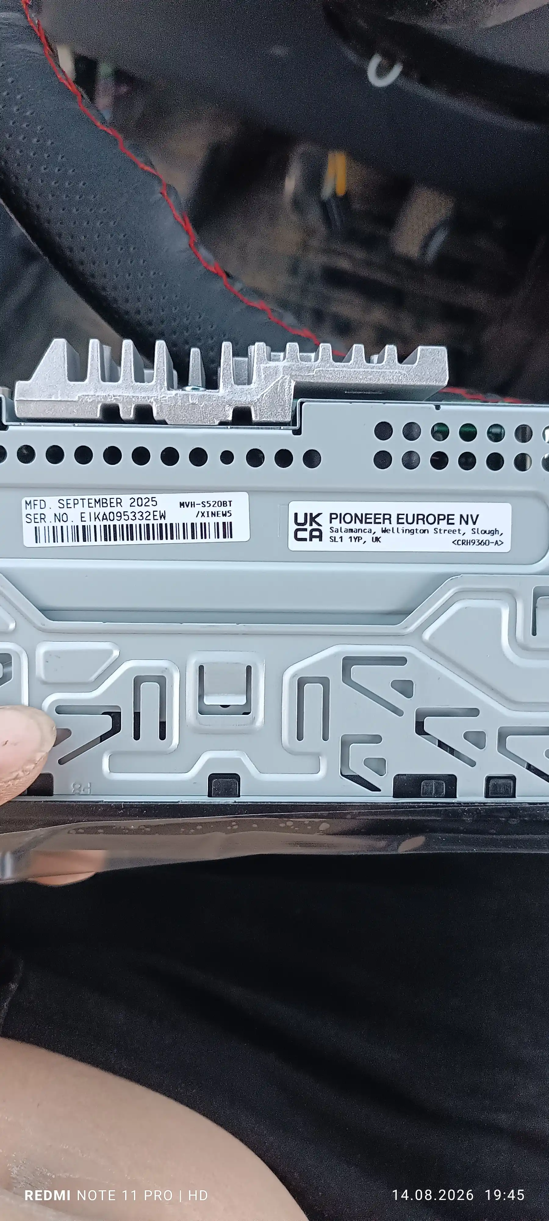 Автомагнитола Pioneer MVH-S520BT, с технологией Bluetooth
