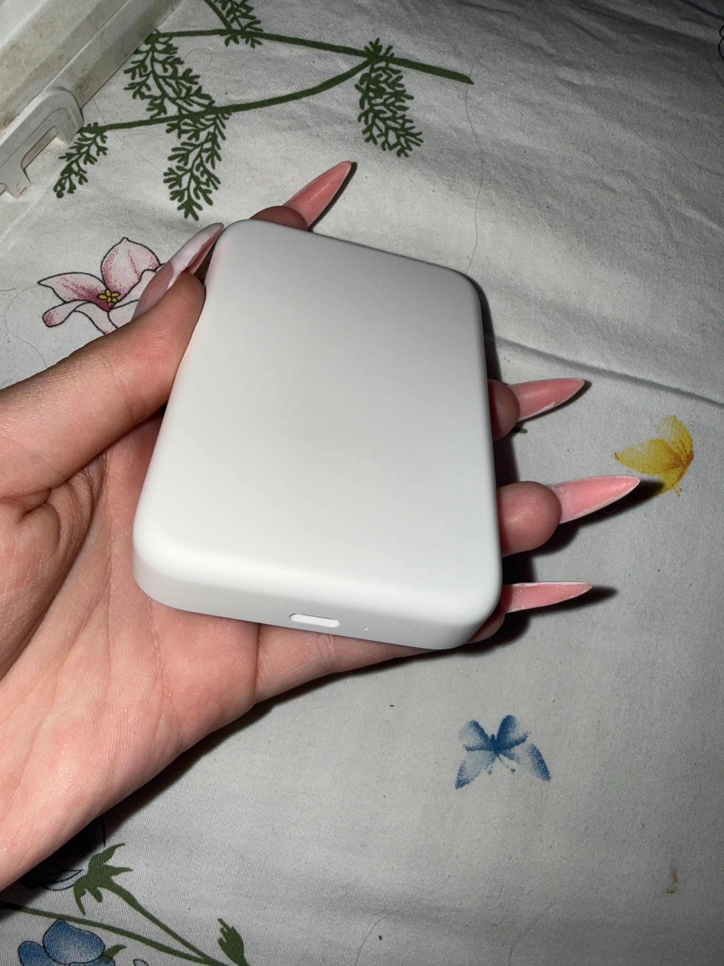 IPhone uchun simsiz MagSafe powerbank, 10 000 mA/soat