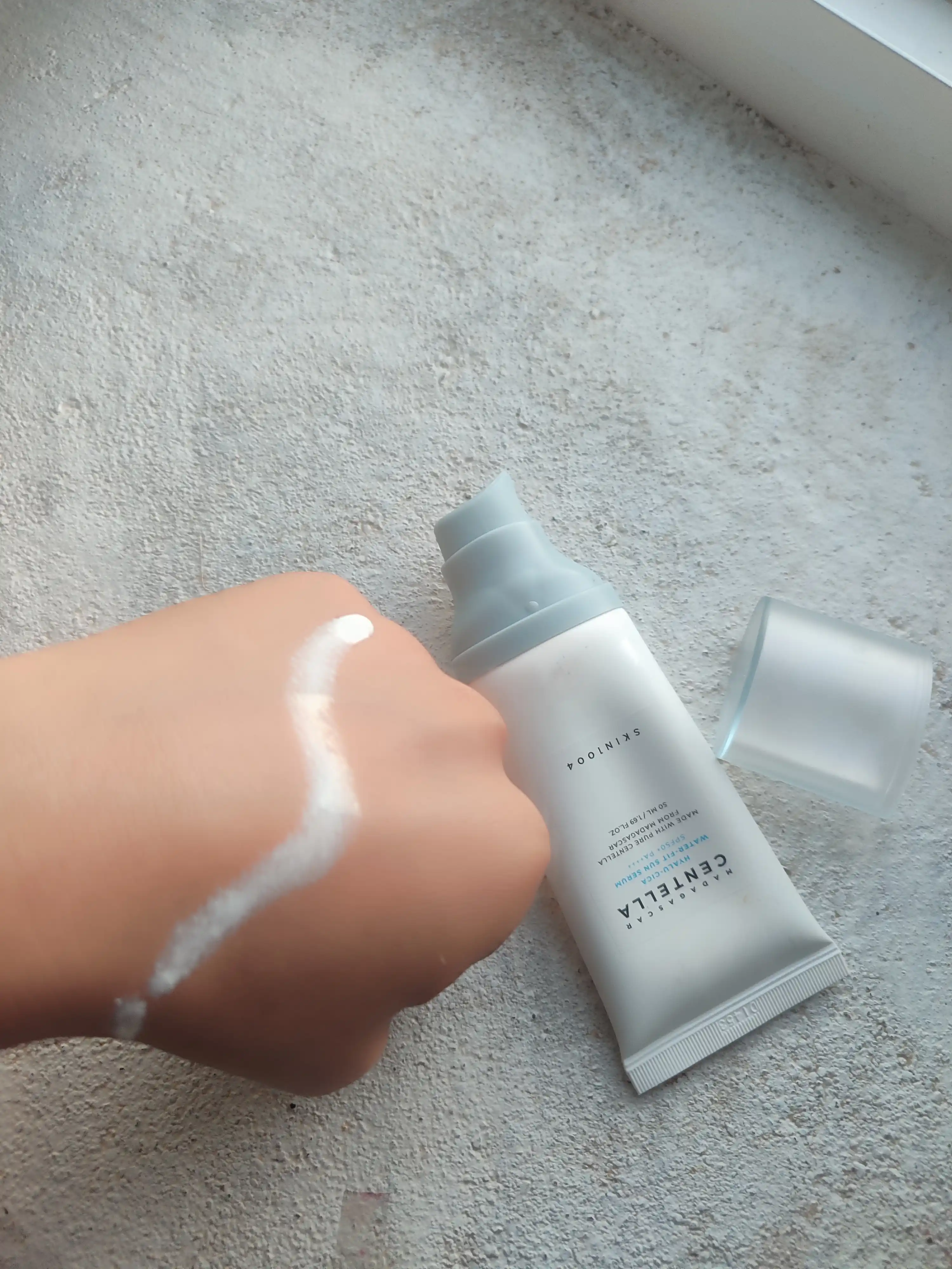 Quyoshdan himoya qiluvchi krem, сентелла,  namlovchi, zagar krem, SPF 50+PA+++, 50 ml