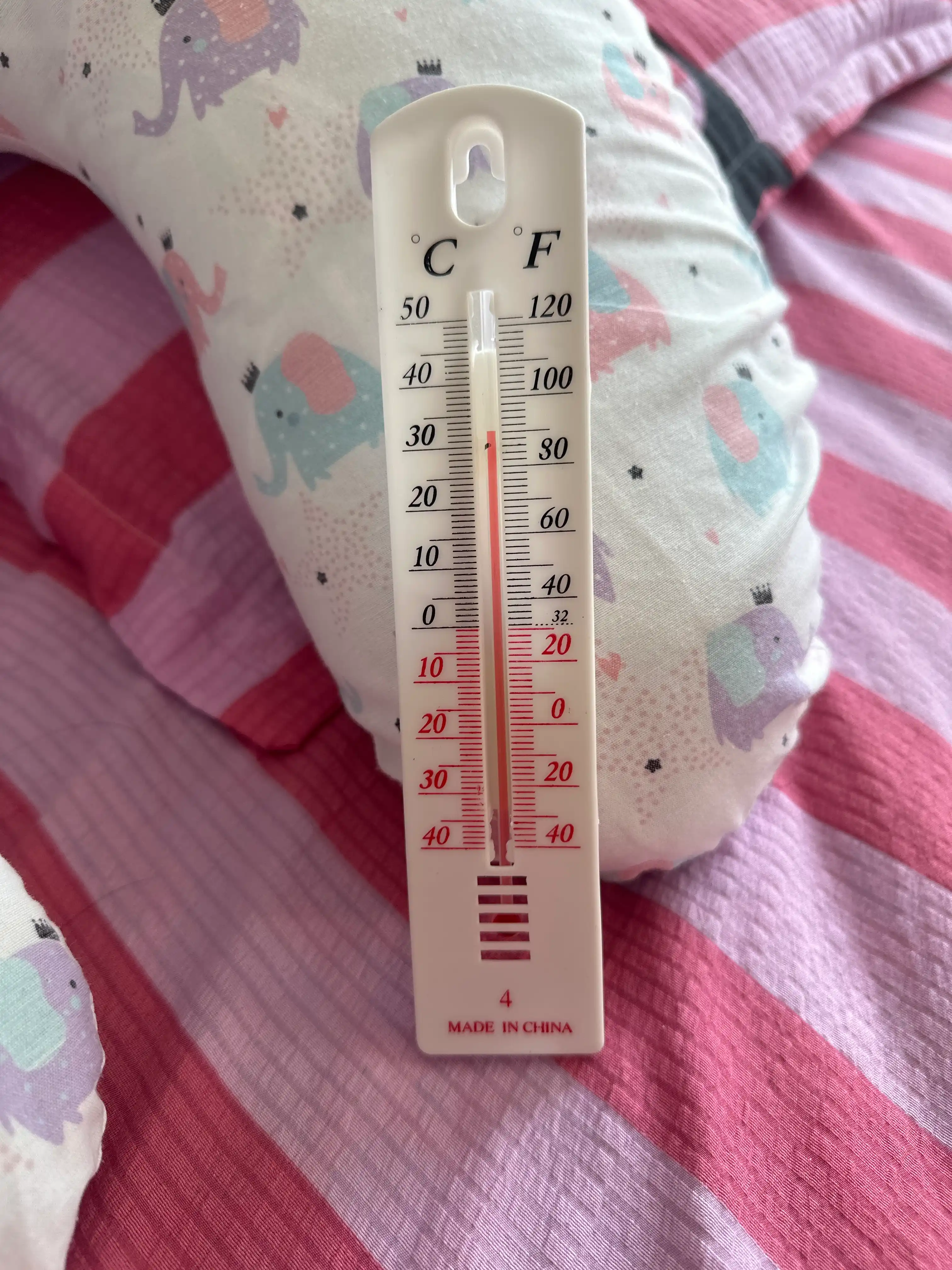 Devor termometri, ichki va tashqi havo xaroratini olchash uchun