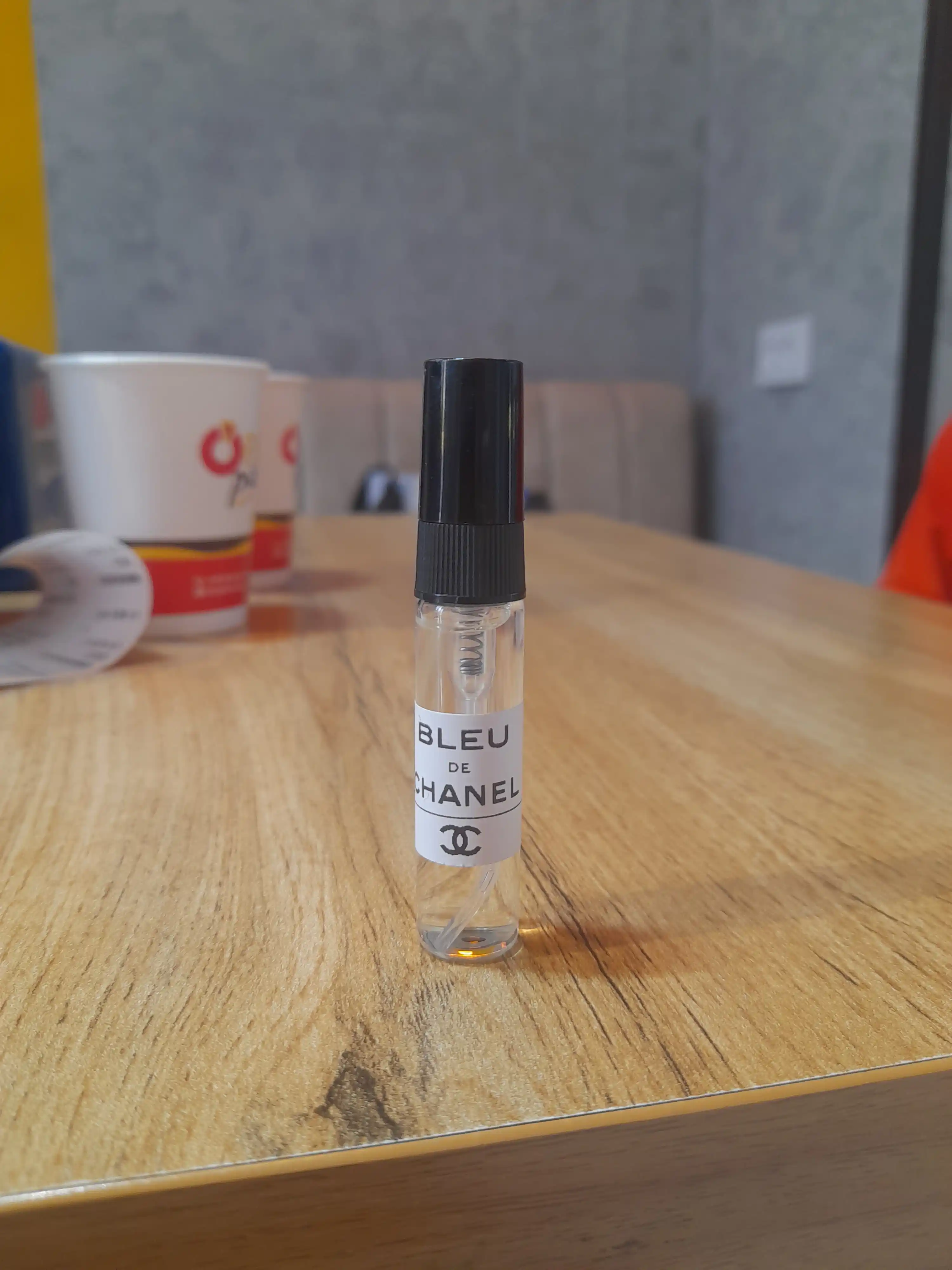 Erkaklar uchun xushbo'ylangan suv Blue de Chanel, kuzgi erkaklar ifori