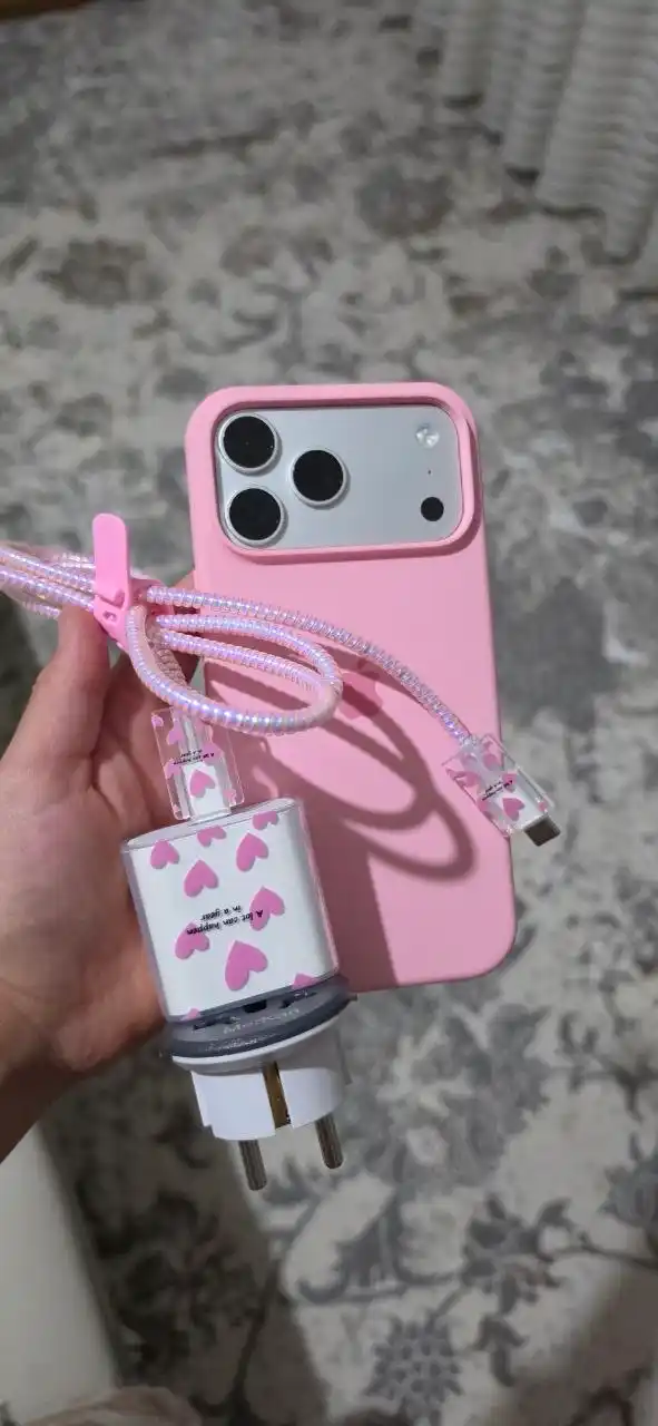 Силиконовый чехол с логотипом для iPhone 17 Pro Max/18 Pro Max бортик 1.5 мм