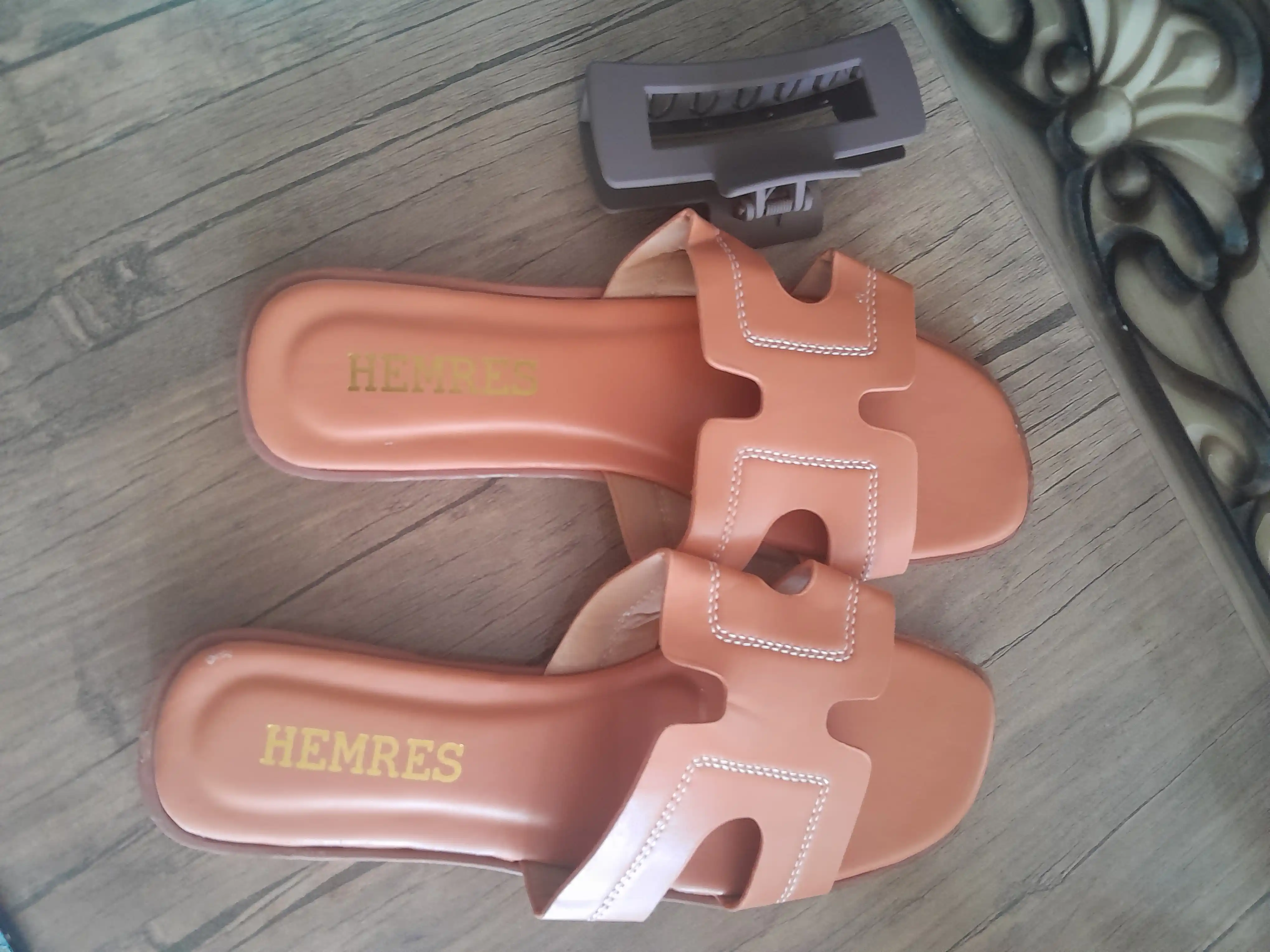Yuqori sifatli ayollar shippaklari, Hermes shippaklari, ayollar poyabzali, 36-41 malomerka