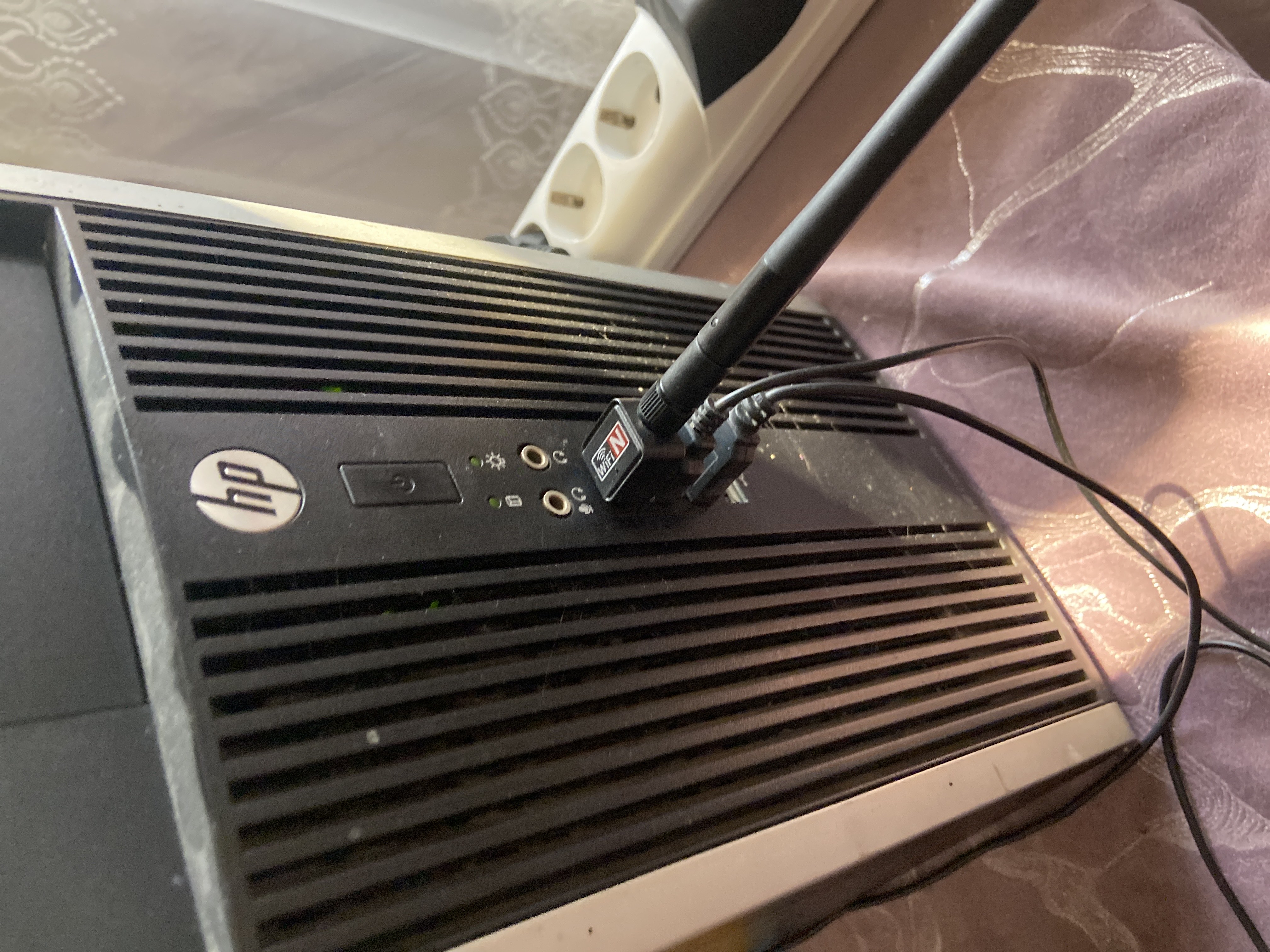 Simsiz mini adapter Wi-Fi USB, shovqinsiz 600 Mbs, WIN10/WIN11, 200 metrgacha