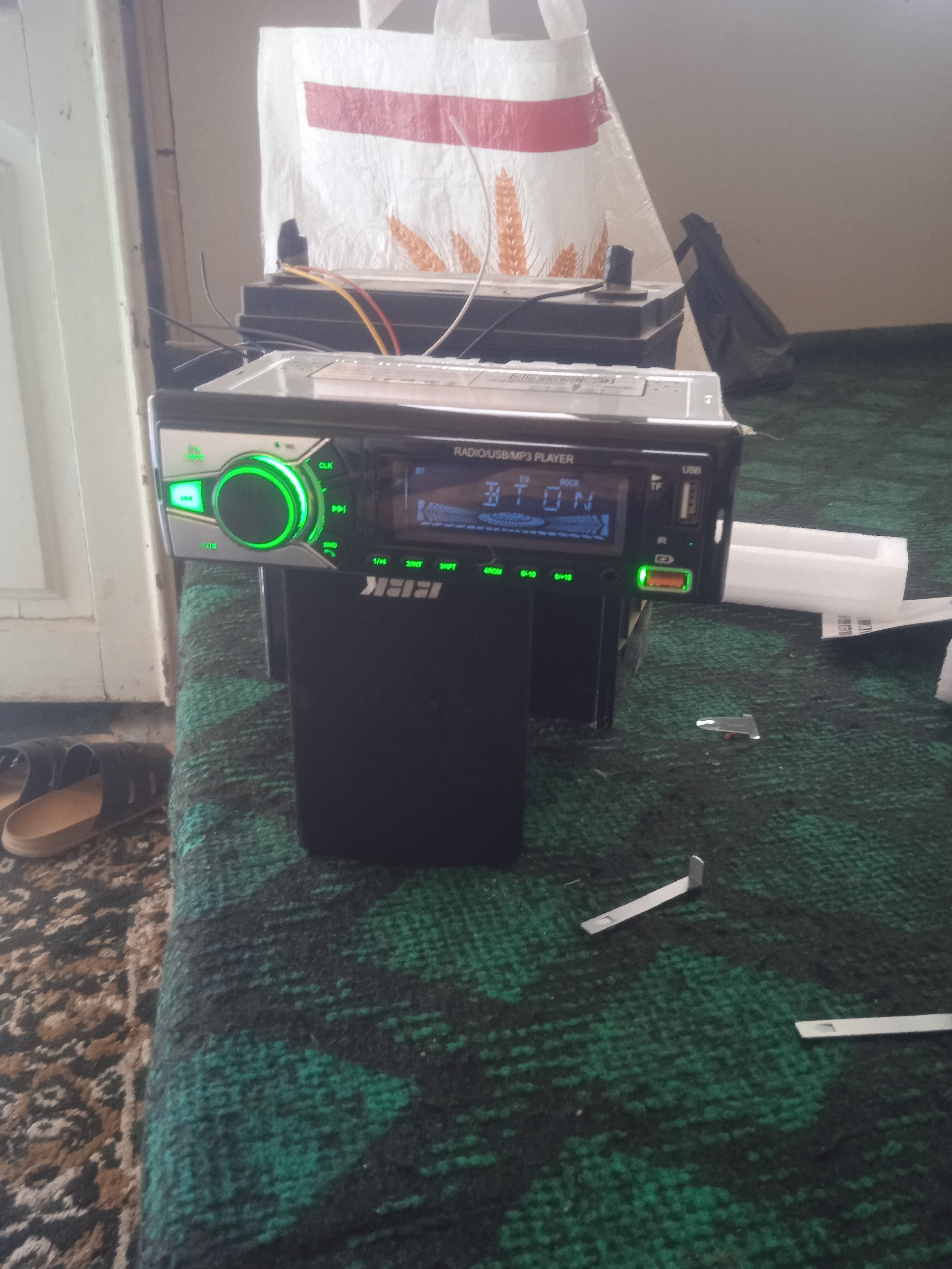 Автомагнитола MP3-плеер Bluetooth USB AUX FM, автомобильный магнитофон