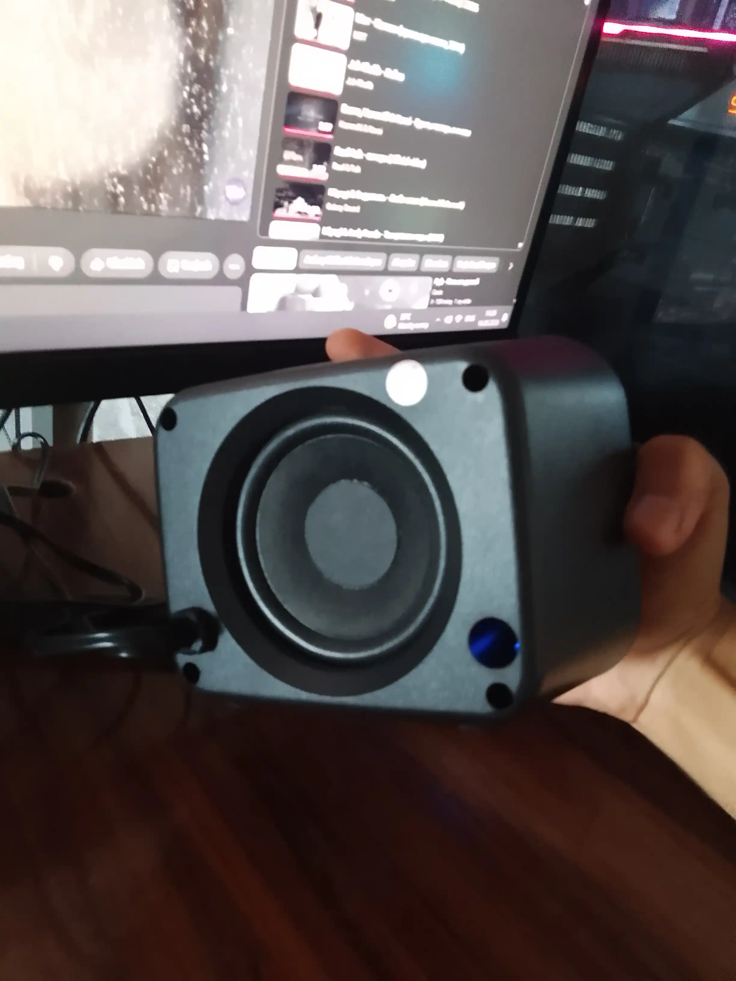Колонка для компьютера и ноутбука, сабвуфер с подсветкой RGB, для офиса и для геймеров
