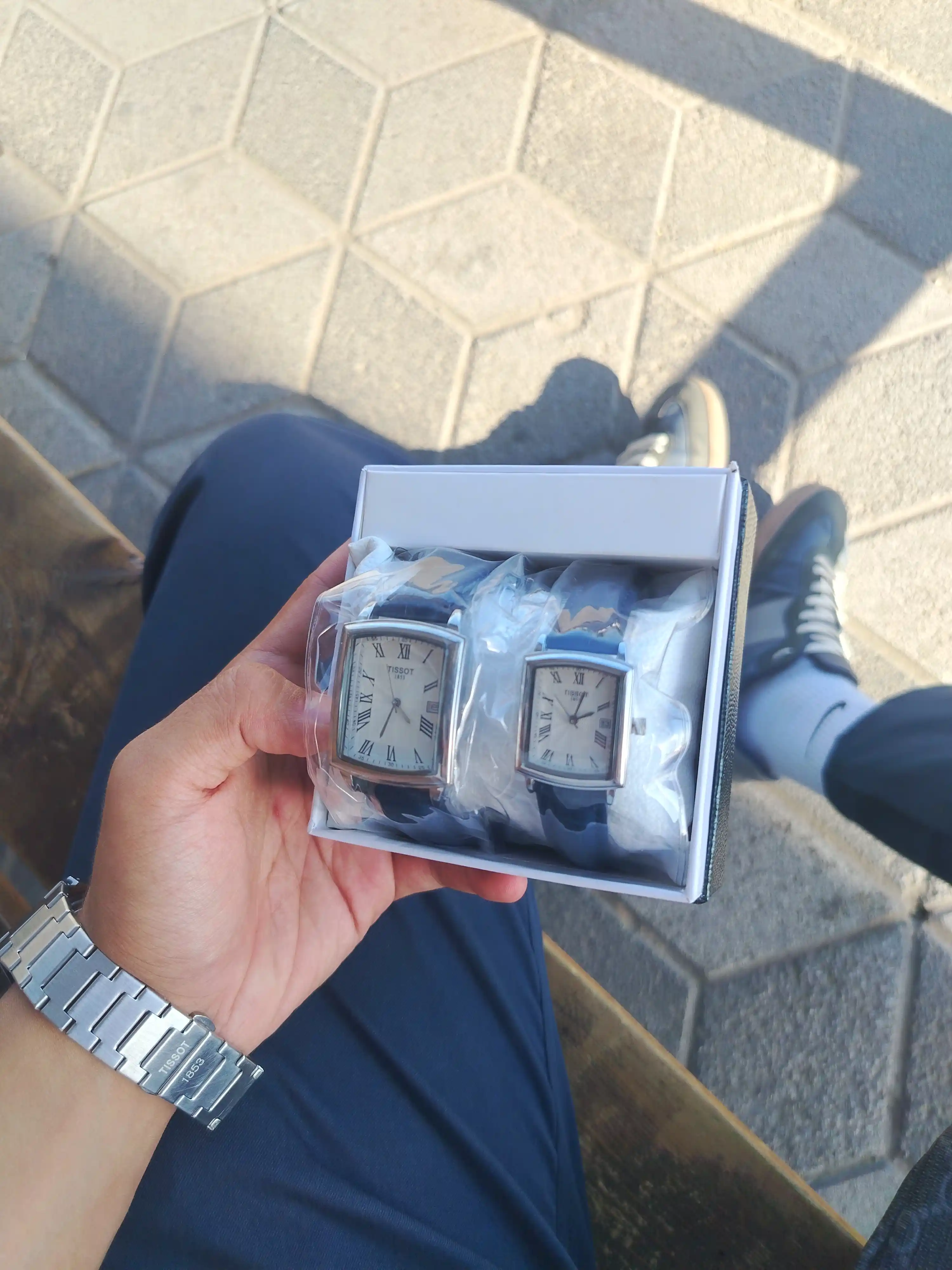 Парные часы TISSOT для мужчин и женщин, комплект с кожаным ремешком