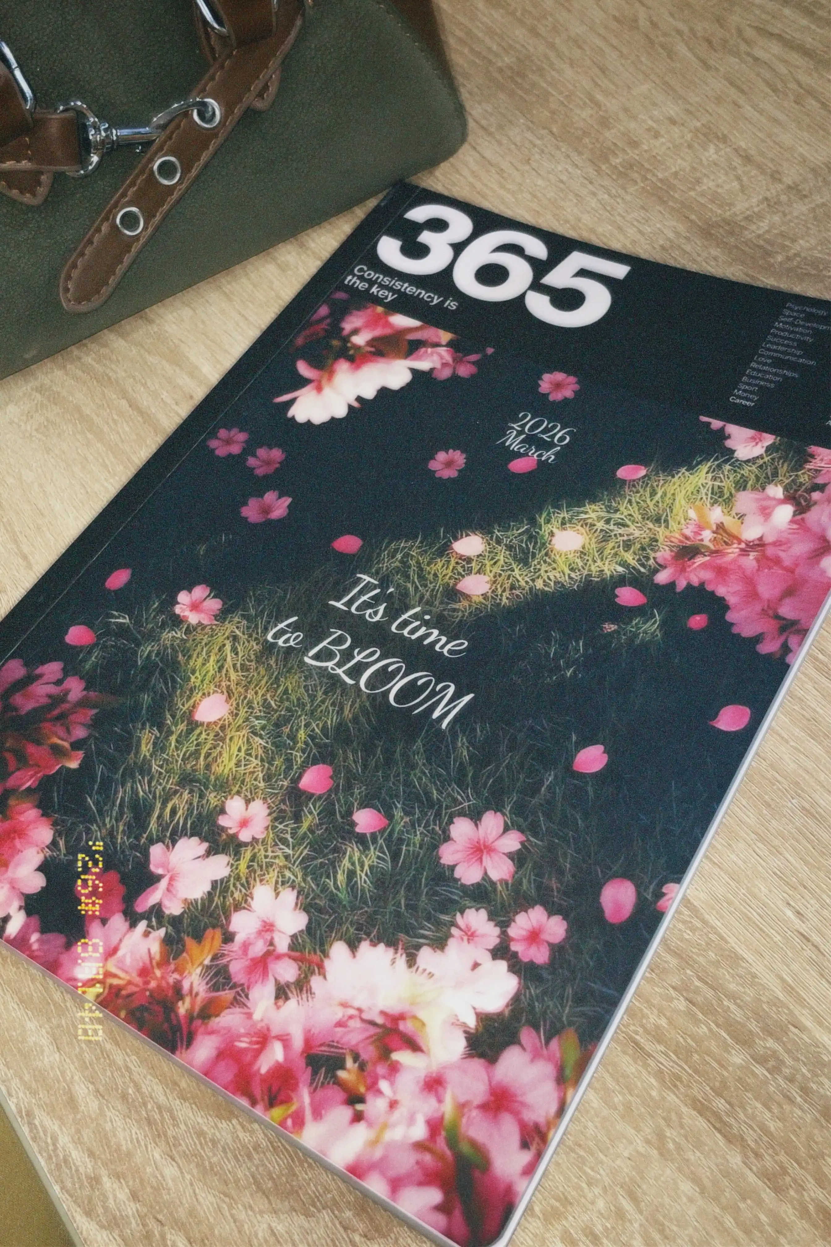 365 Magazine It is time Bloom - ARTICLE BOOK