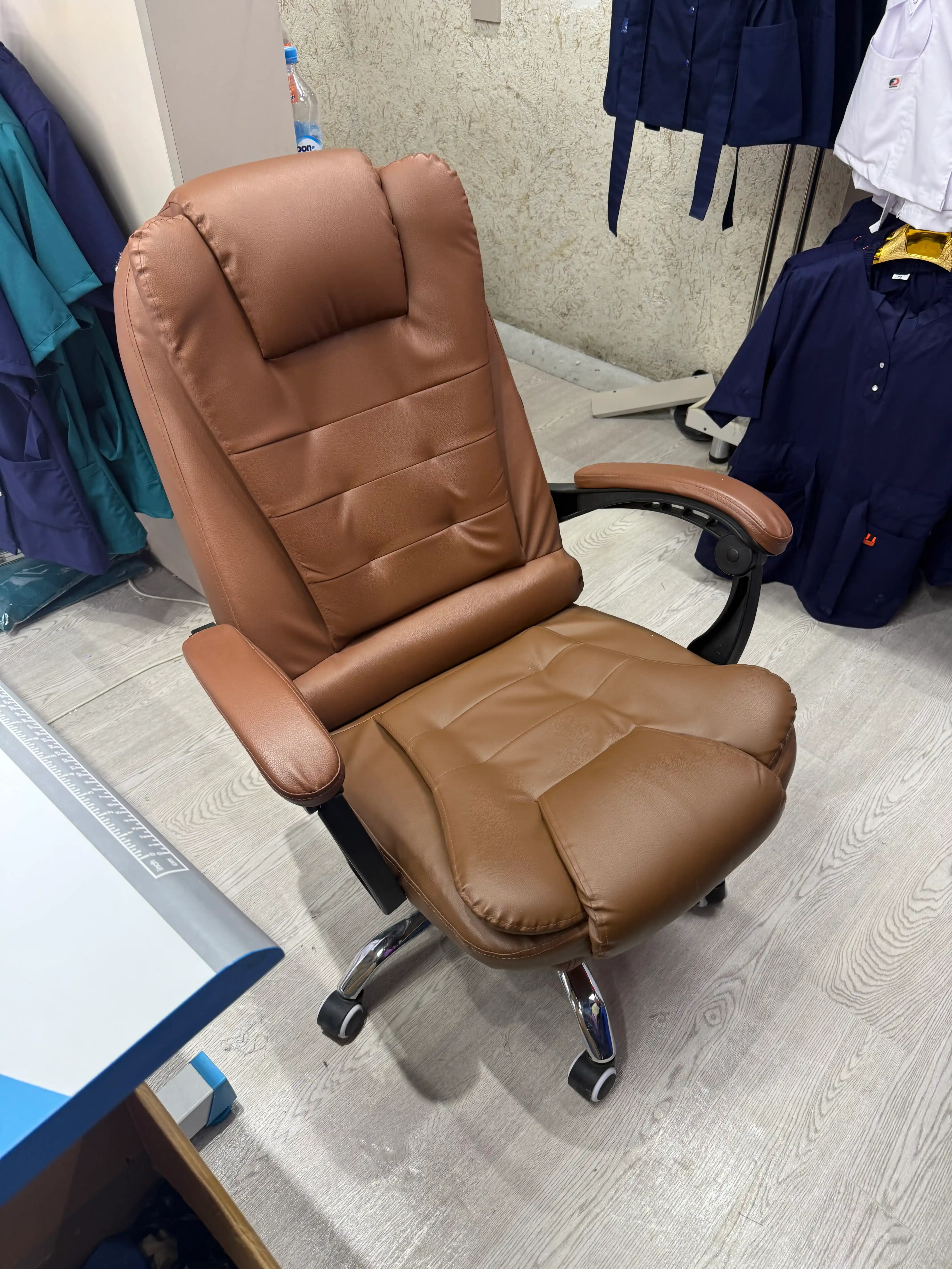 Uy va ofis uchun bel tayanchiga ega ergonomik kompyuter kreslosi