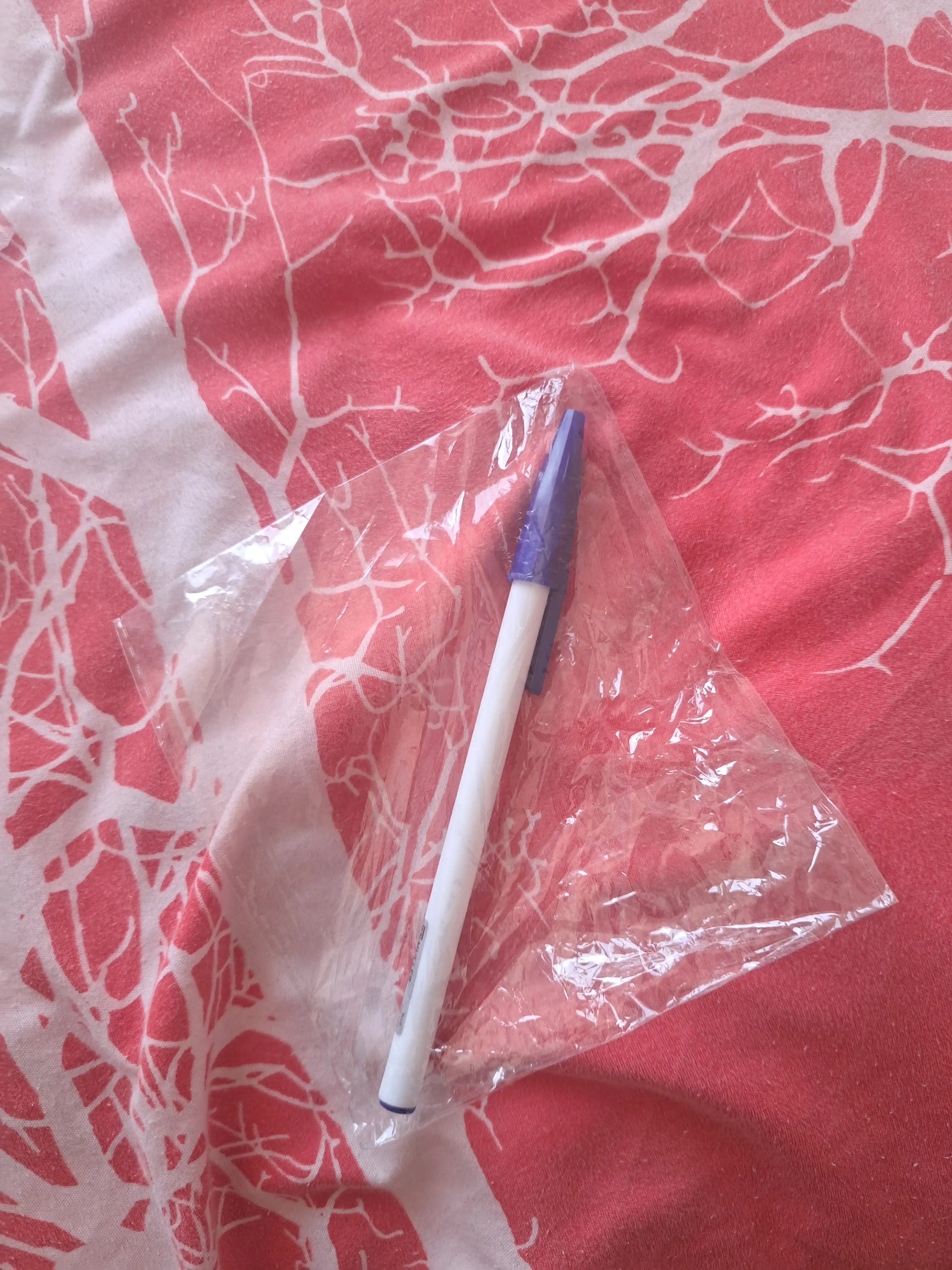 Sharikli ruchka Polo oq, 1 mm, har biri 5 dona