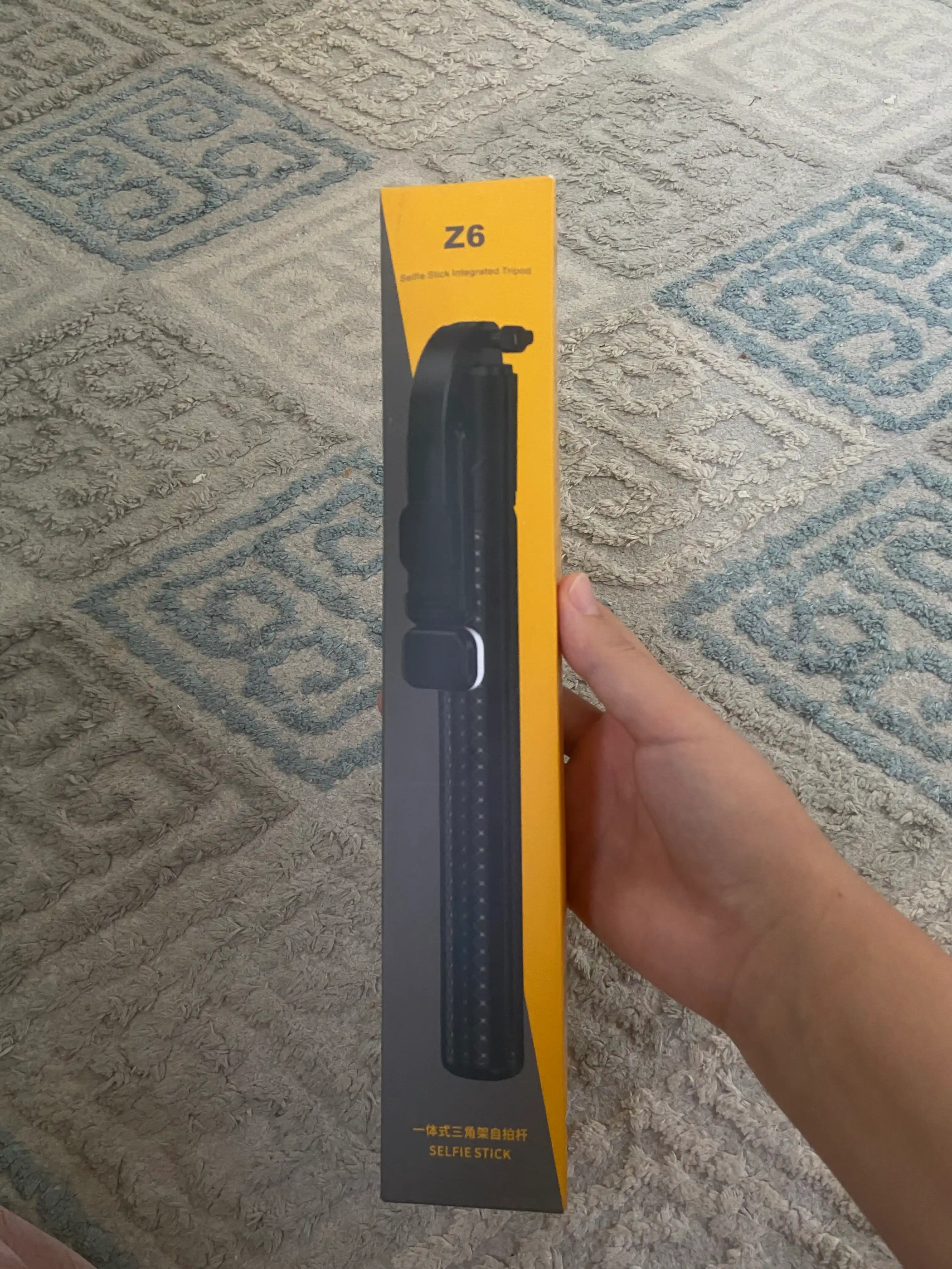 3 tasi 1 da shtativ: Bluetooth masofadan boshqarish pulti, LED chiroqli selfi tayoqchasi