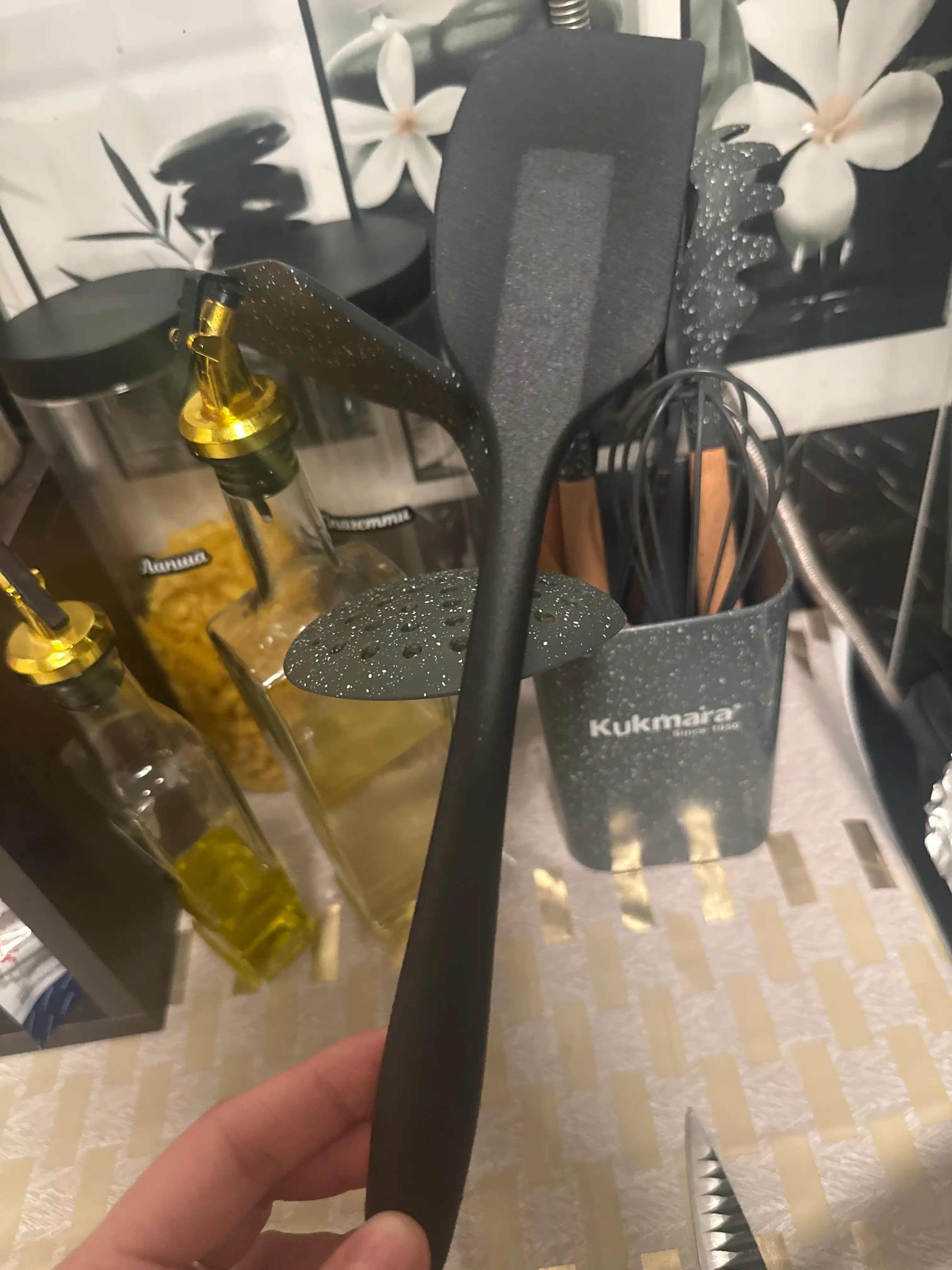 Silikon kurakcha, kapkir, issiqlikka chidamli va yopishmaydigan