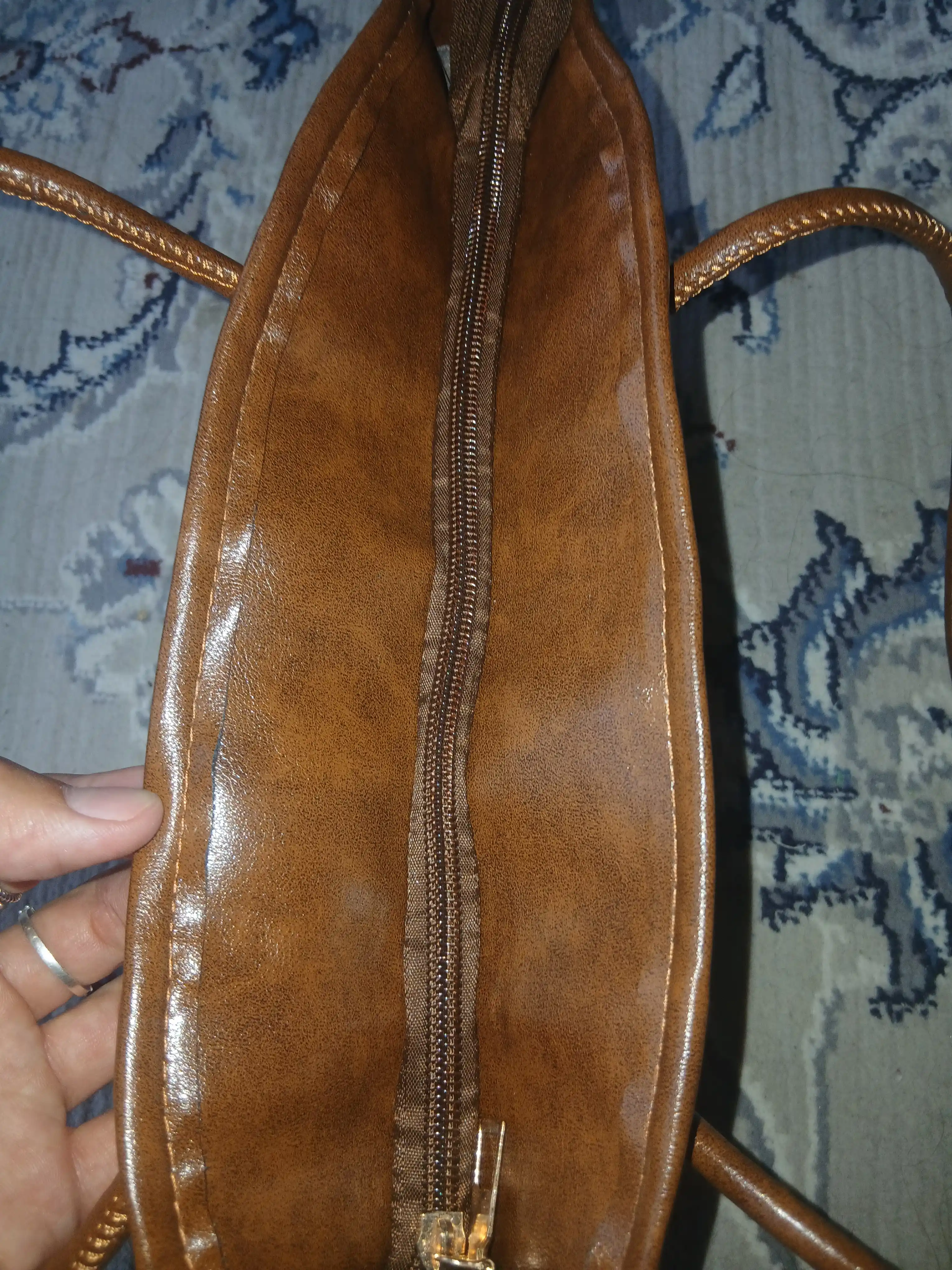 Ekocharmdan ayollar sumkasi