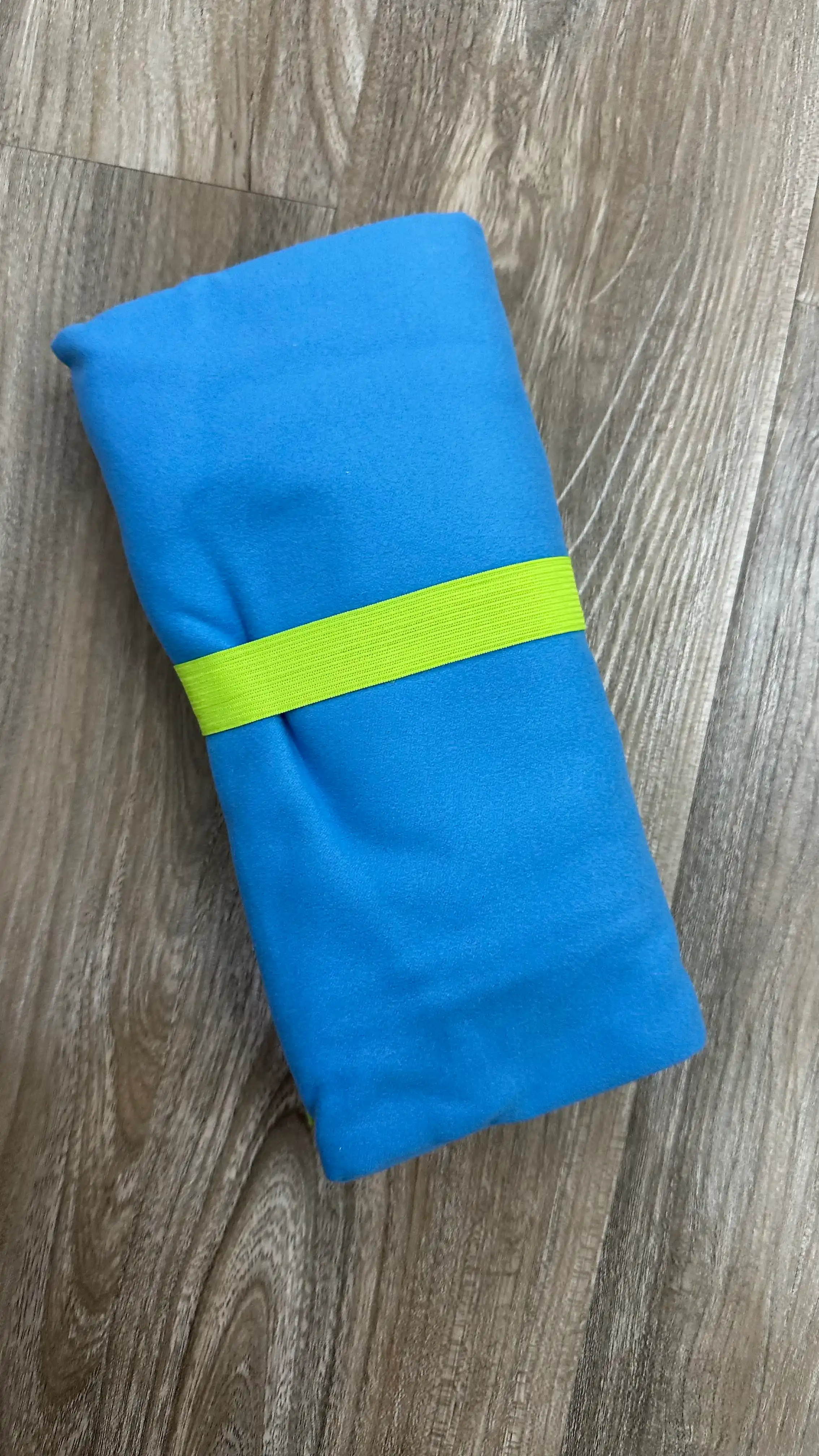 Mikrofiberdan sport sochiq, 80 * 130, tez quriydigan, fitnes, plyaj, basseyn uchun, yengil