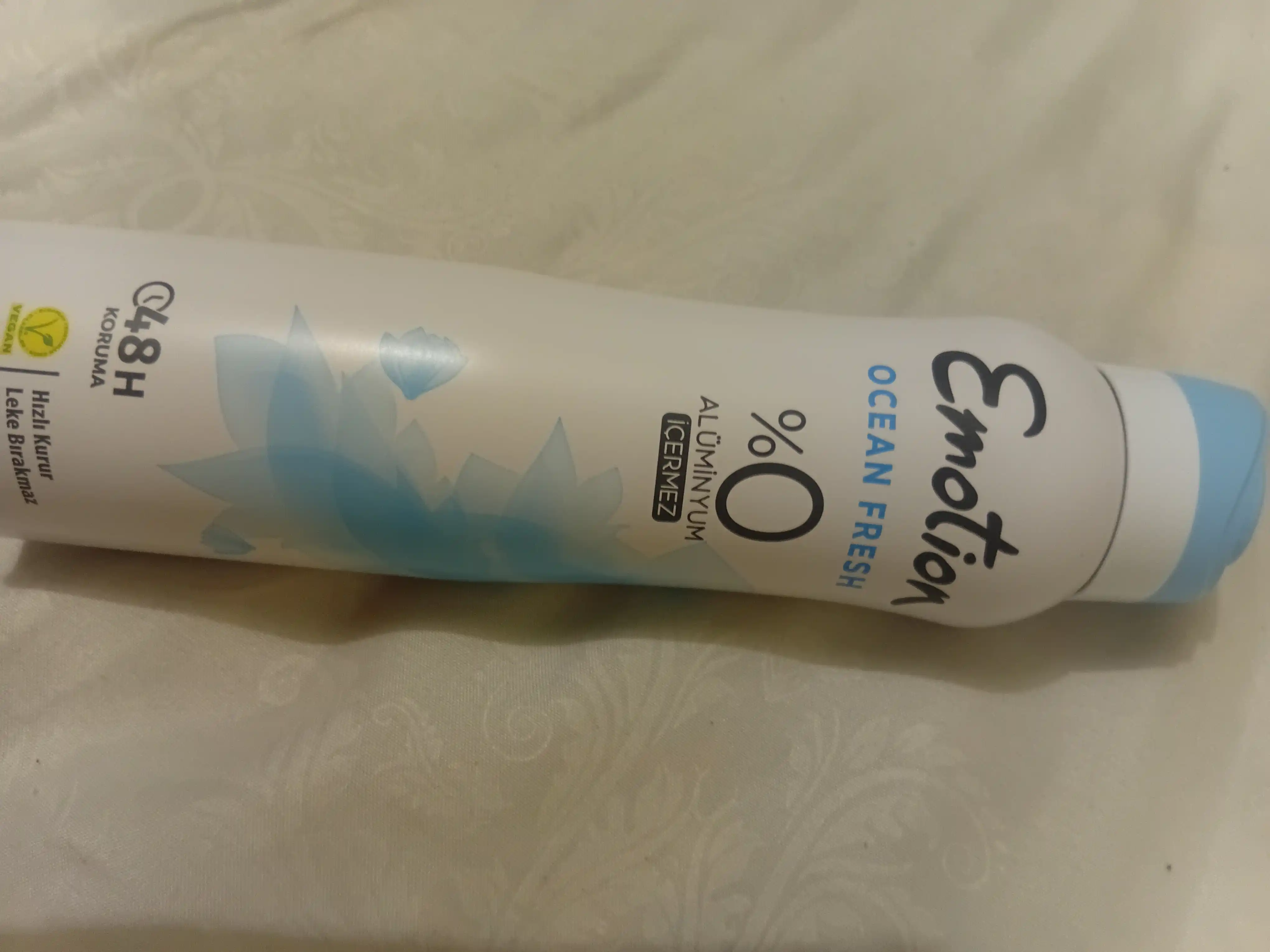 Dezodorant-sprey Emotion Ocean Fresh, 150 ml