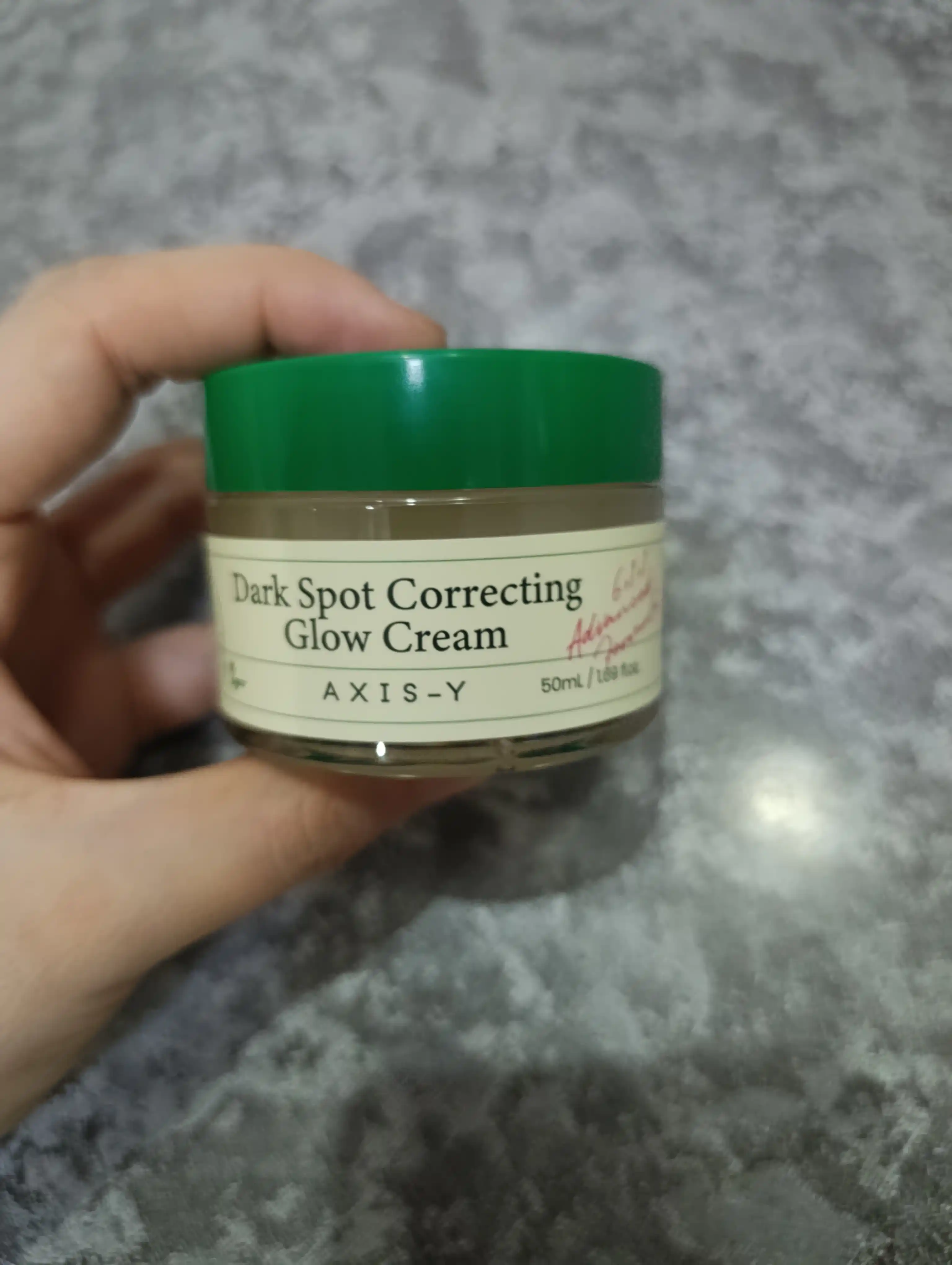 Axis-Y niatsinamidli pigmentatsiyaga qarshi krem Dark Spot Glow Cream