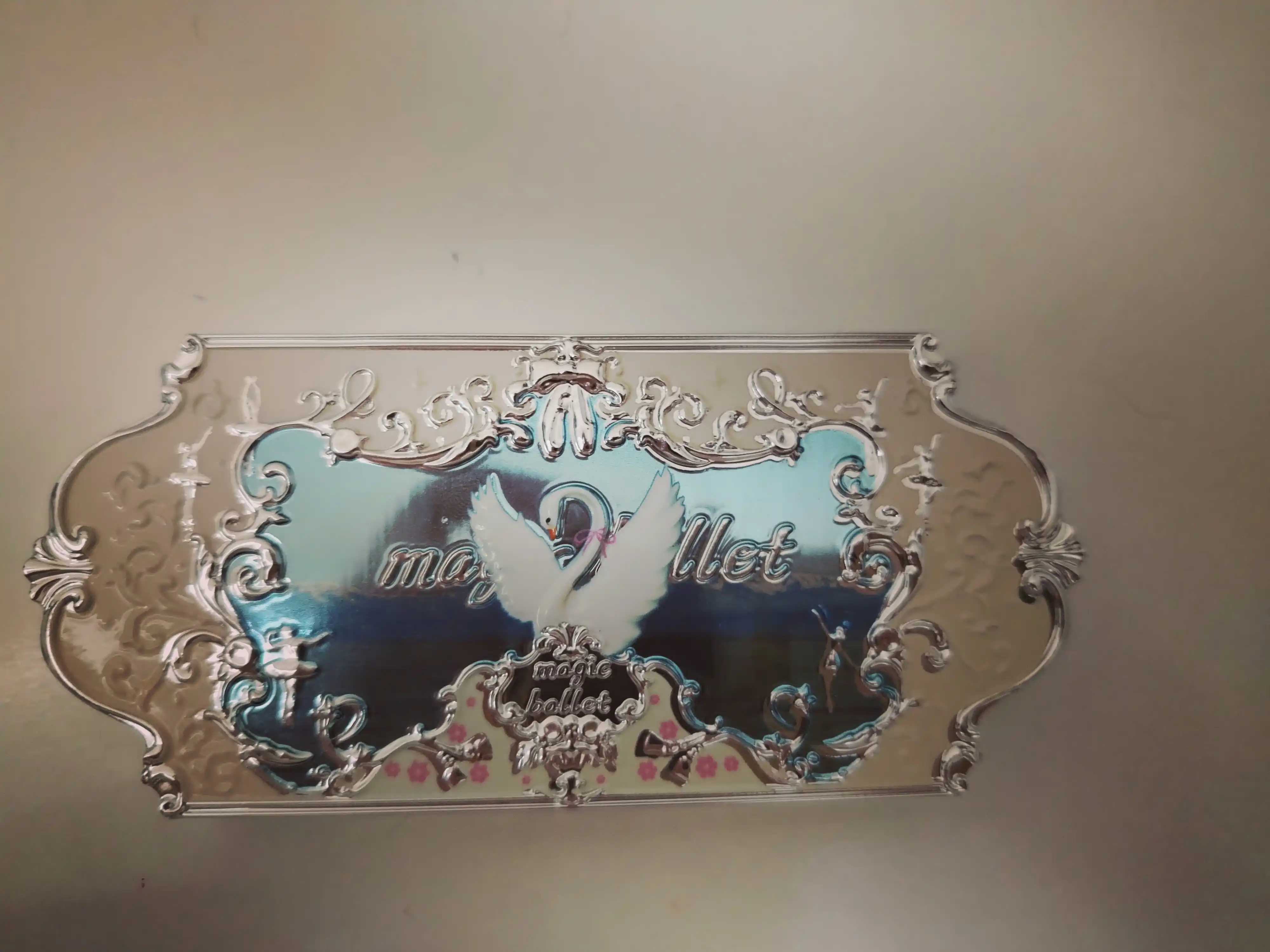 Палетка теней для век K'apeine Swan Ballet из коллекции, Flower Knows