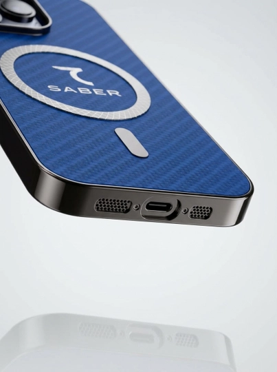 Чехол SABER для iPhone 16 Pro MagSafe карбоновая текстура синий