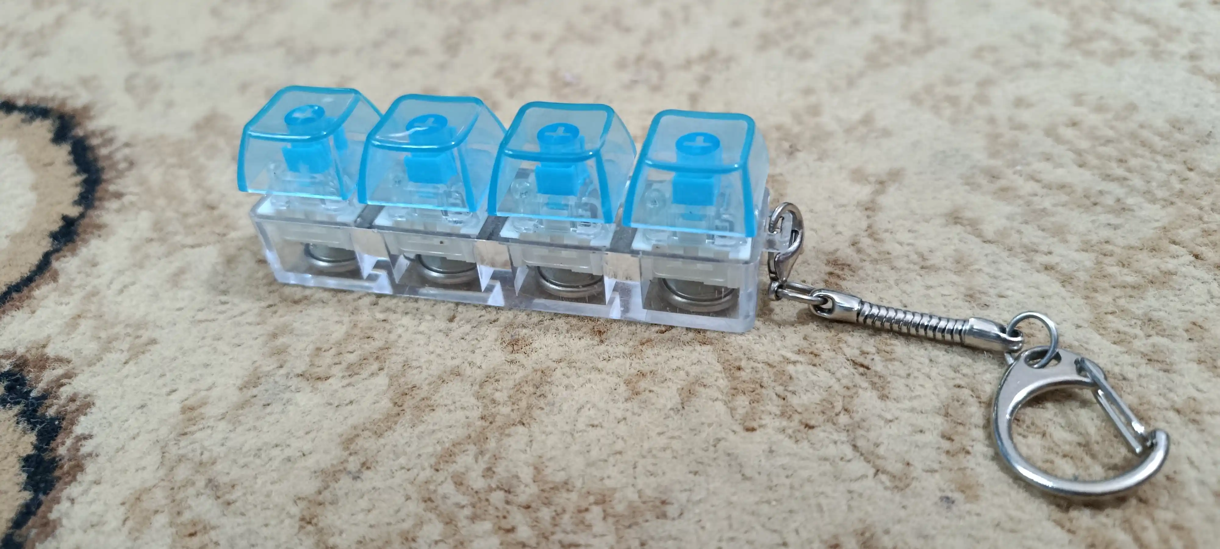 Antistress klavishlar mini keyboard switch brelok 4 dona click toy stress relief