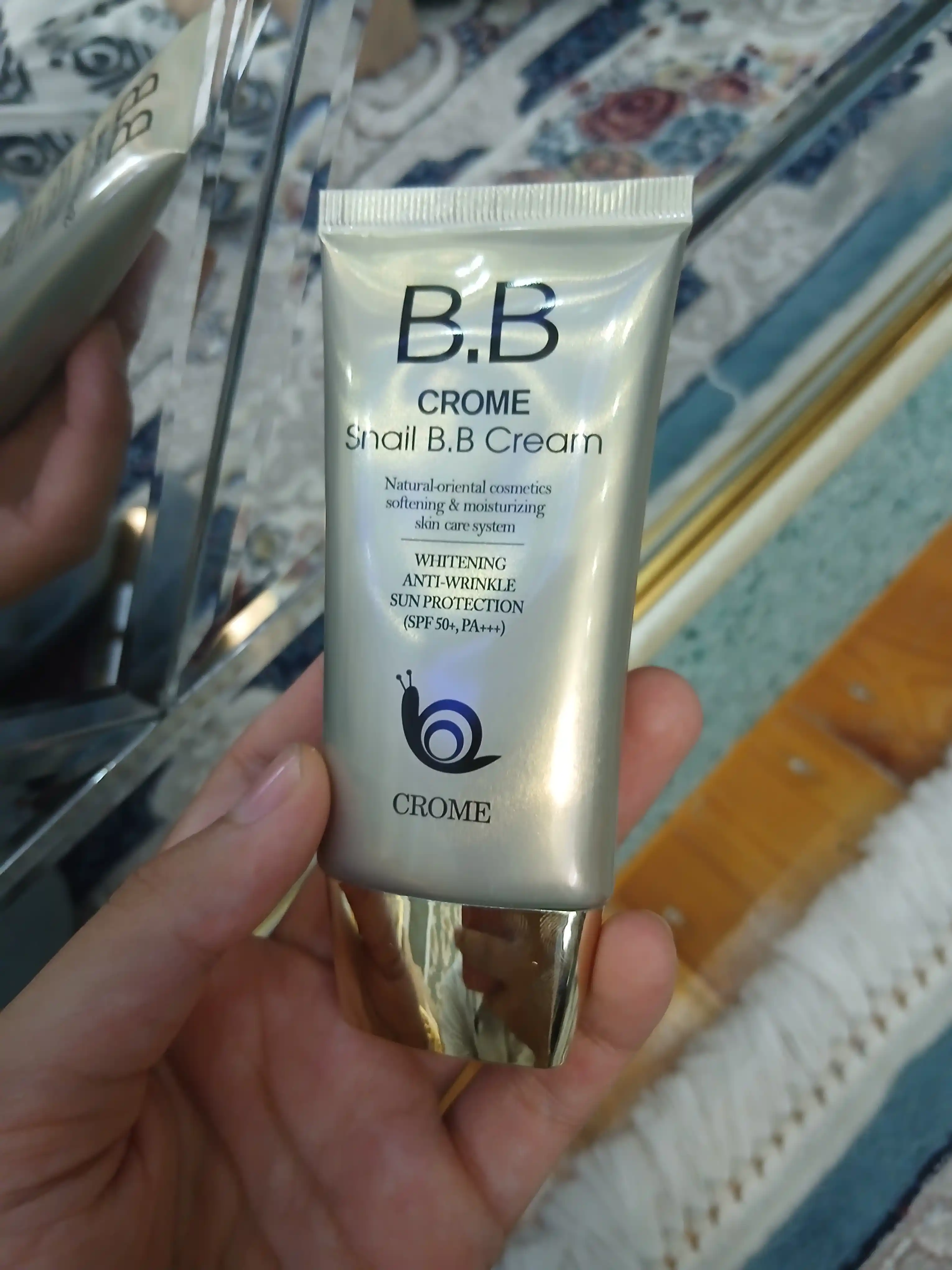 Ko'p funksiyali oqartiruvchi tonal krem BB krem Crome Snail SPF 50+, 50 ml