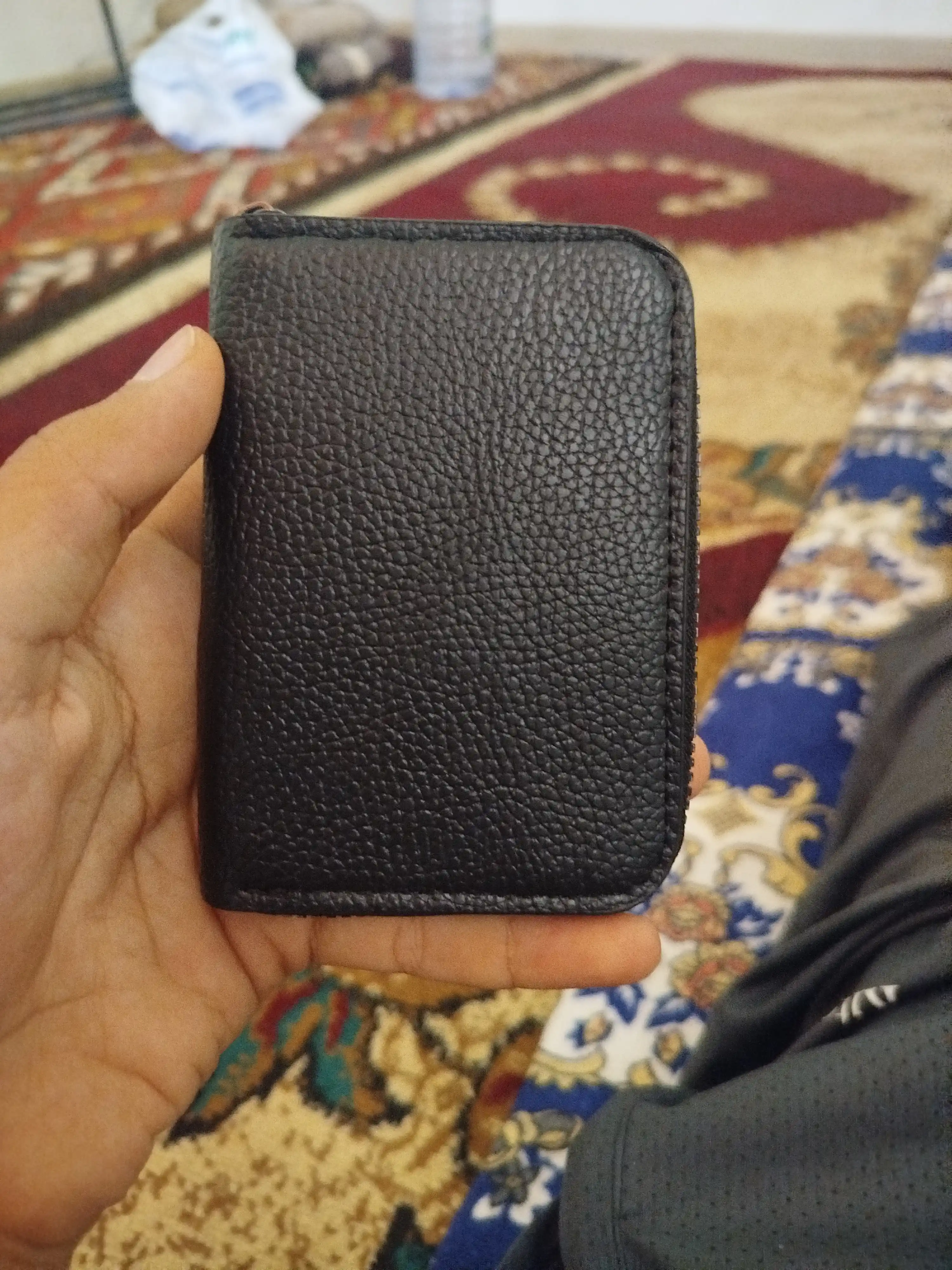 Hamyon, karta saqlagich, O‘lchami 11 sm x 8 sm