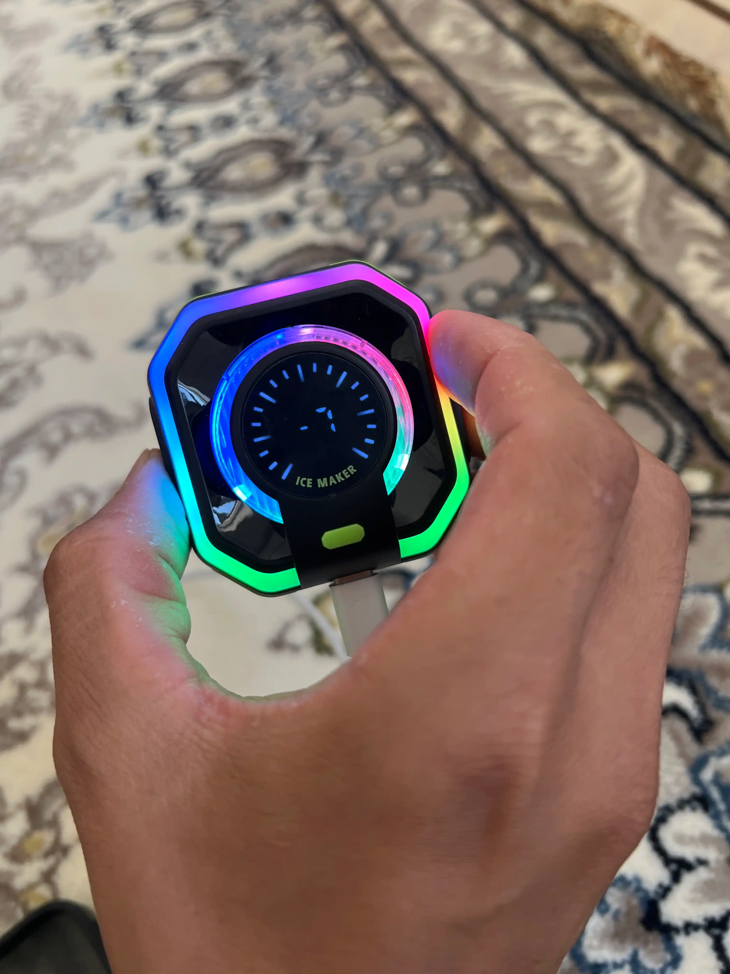 Кулер для телефона магнитный с RGB подсветкой, скорость вращения 8000 об/мин JS86