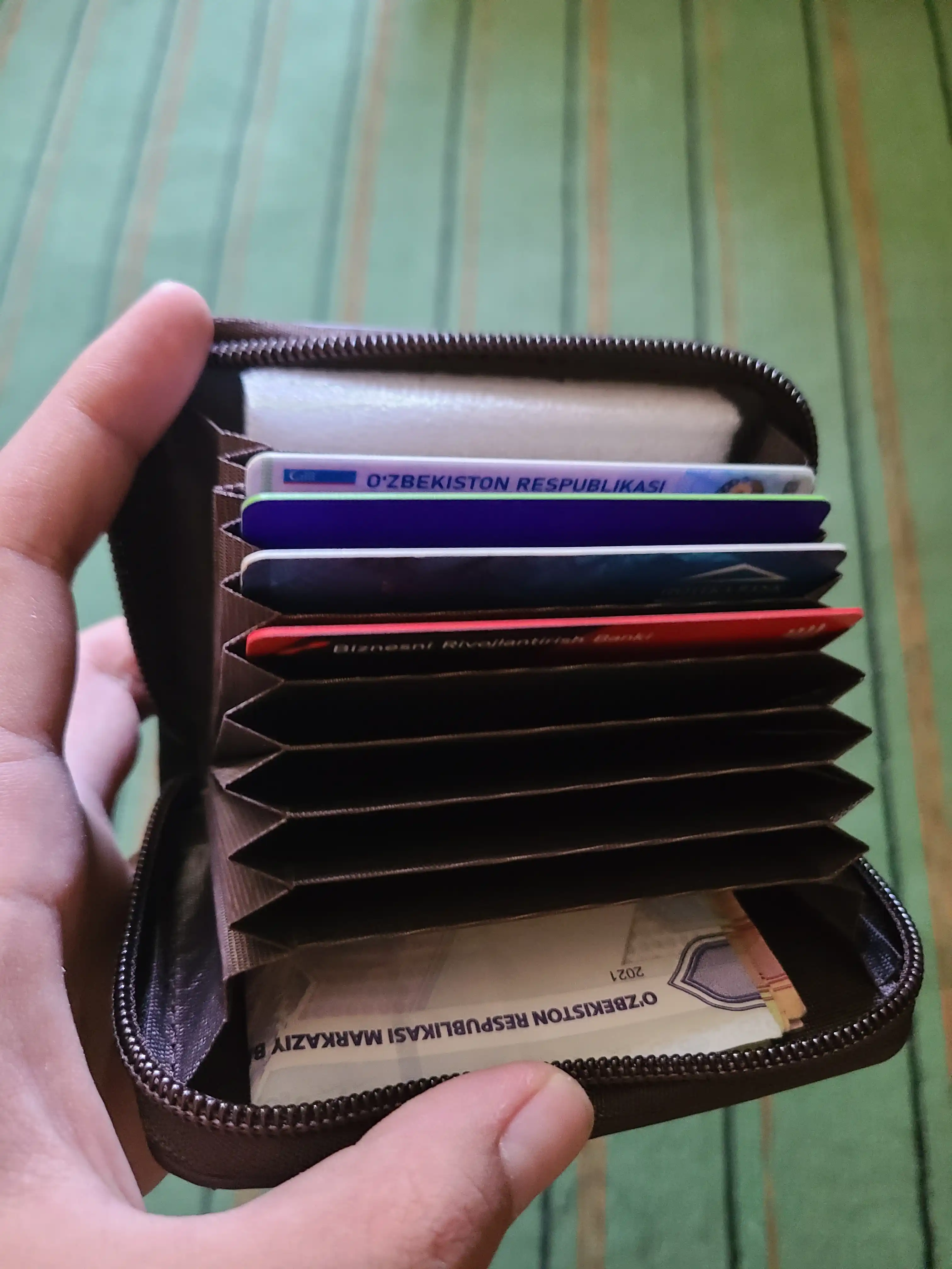Fermuarli kartxolder va vizitka hamyoni, bank kartalari uchun zamonaviy mini hamyon