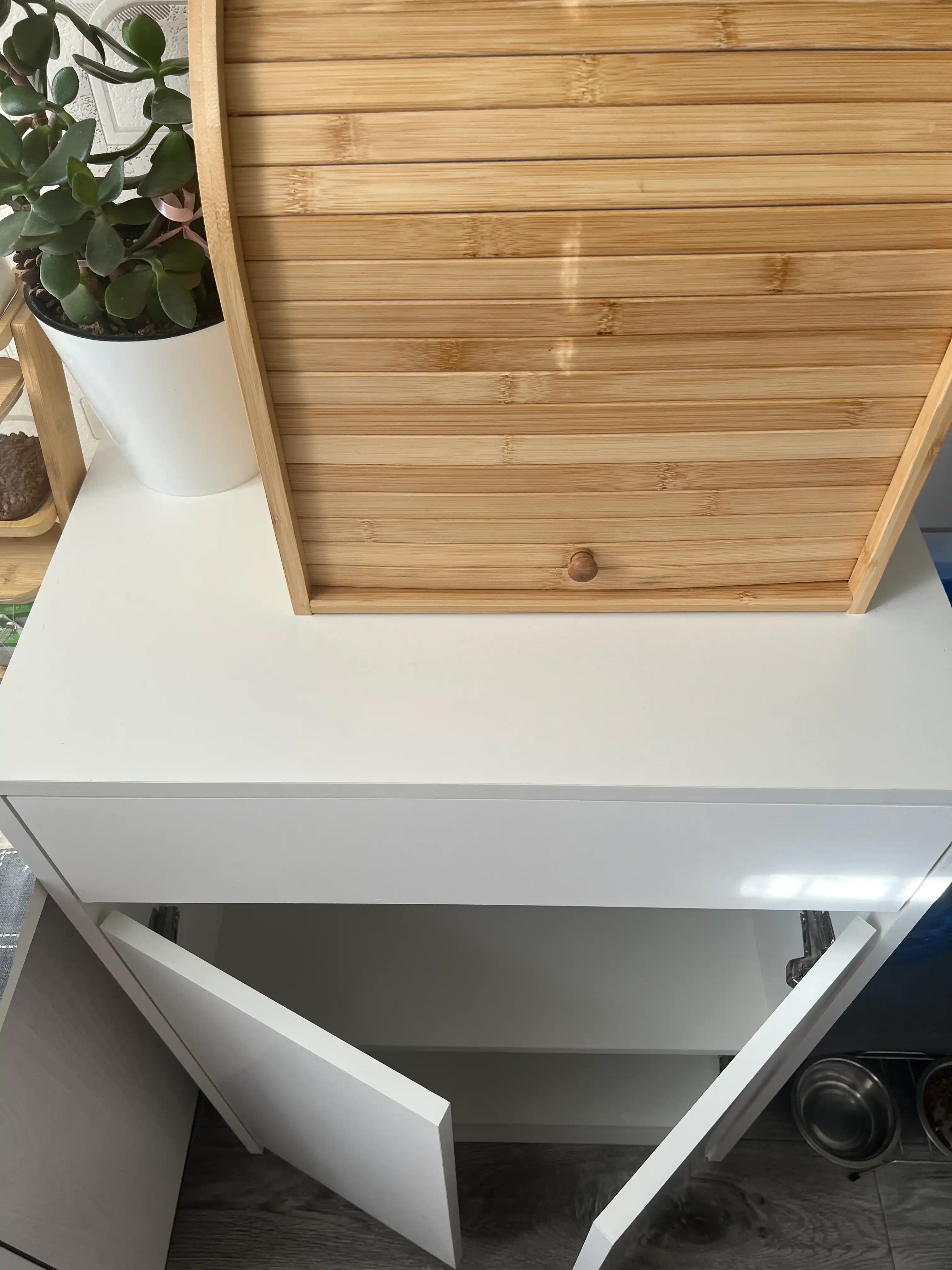 Karma 60 - CH35 - 90x60x35 sm, oshxona uchun tumba-shkaf yig’ilgan holda, LDSP