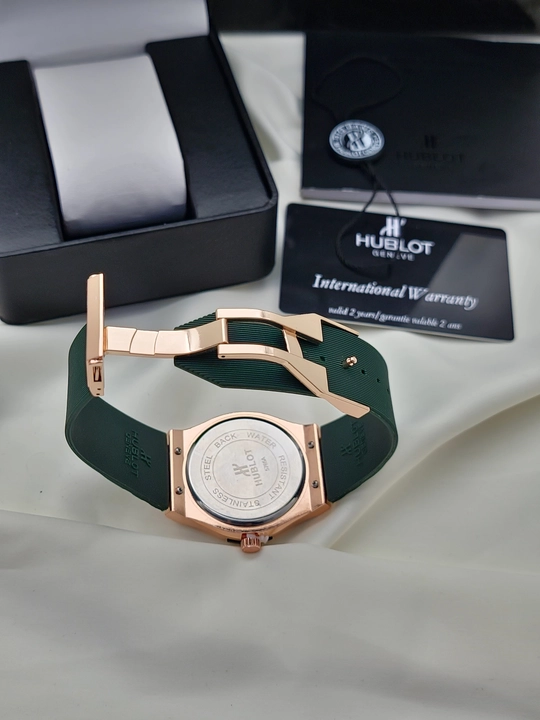 Erkaklar qo‘l soati Hublot Quartz – Mineral shisha, silikon remeshok, sana ko‘rsatkichi