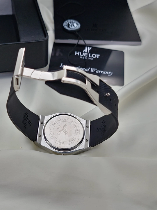 Erkaklar qo‘l soati Hublot Quartz – Mineral shisha, silikon remeshok, sana ko‘rsatkichi