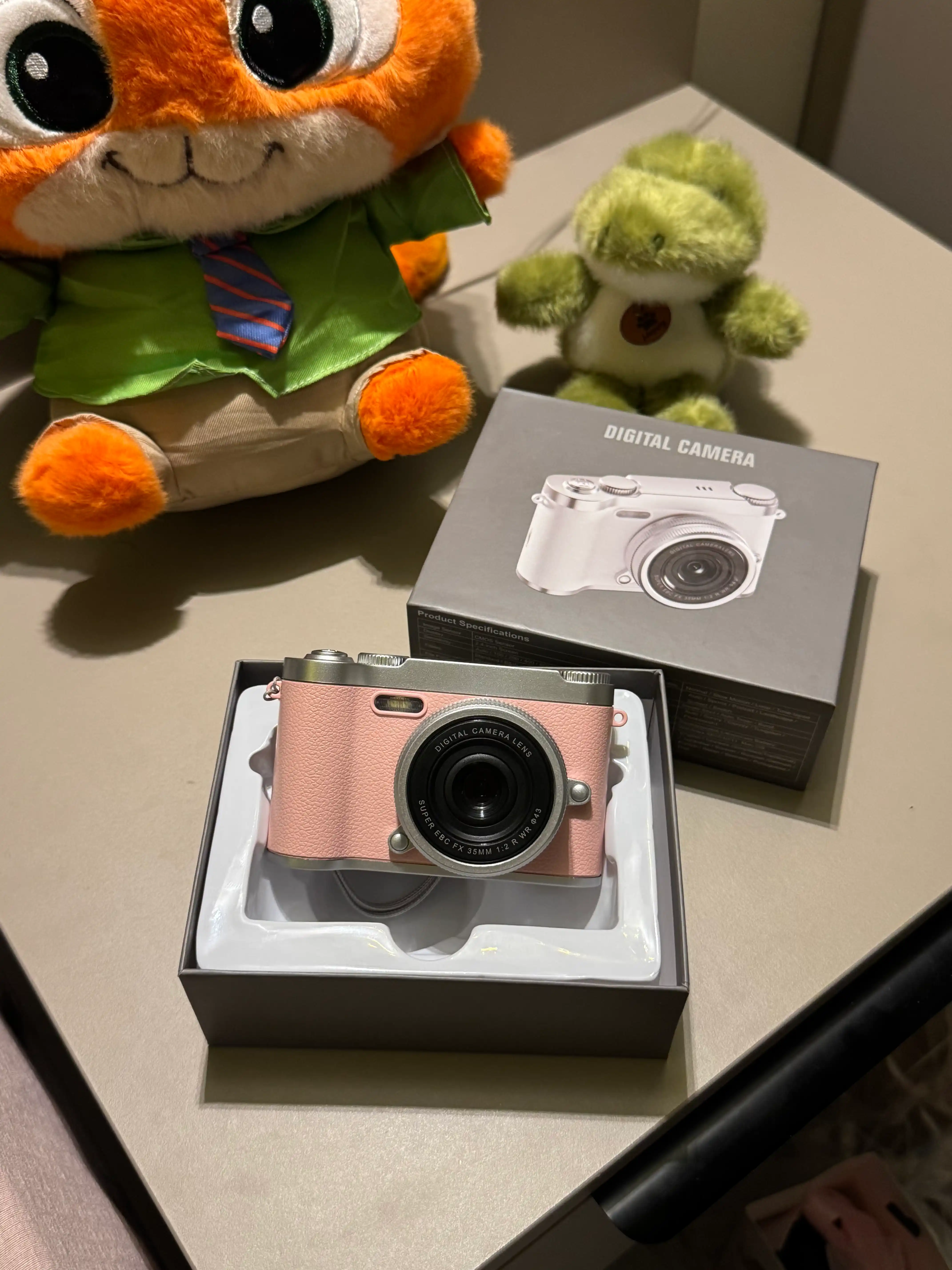 Raqamli kamera (fotoparat), foto kamera, retro kamera, 8x zum, va 32 GB karta