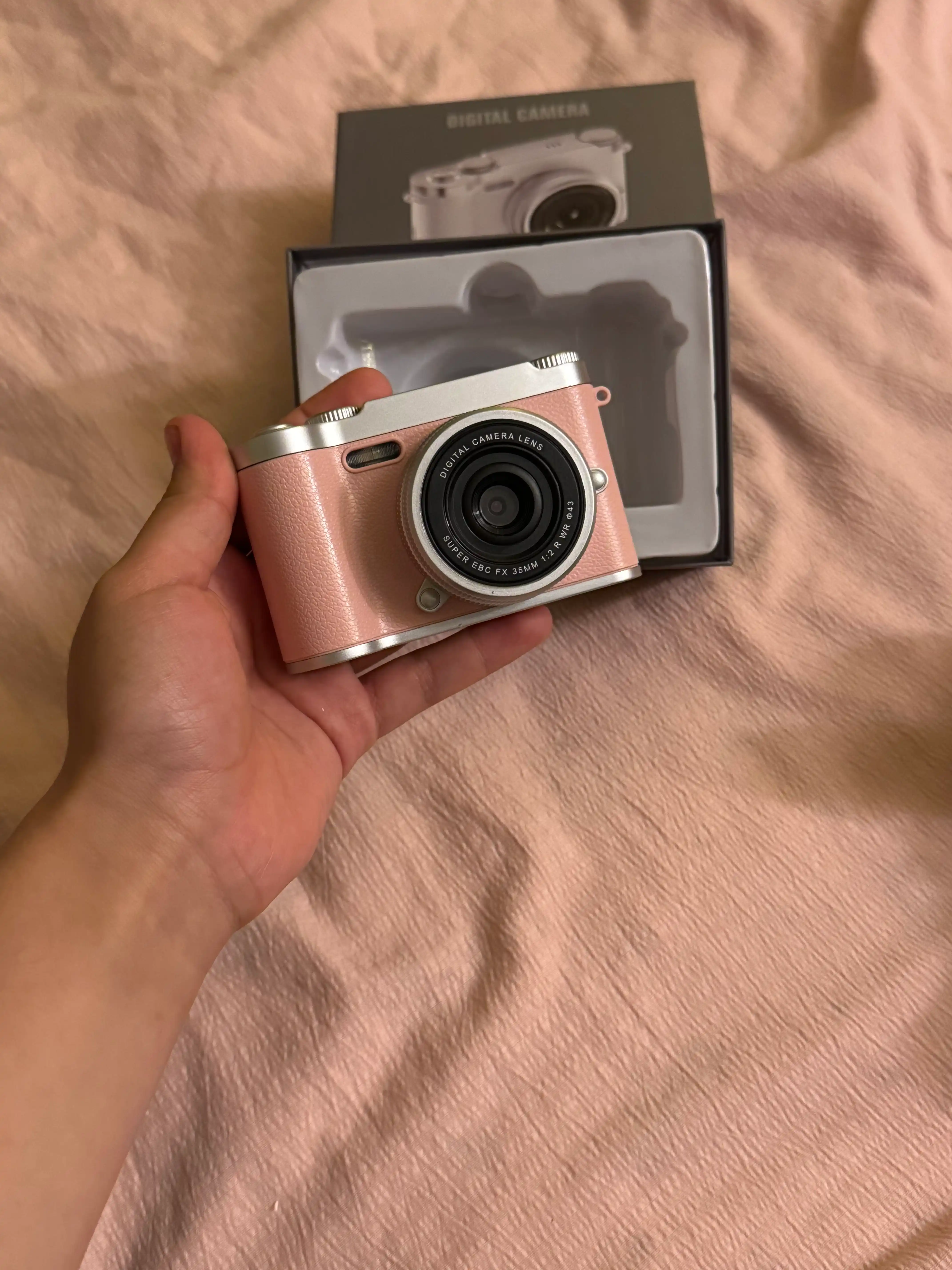 Raqamli kamera (fotoparat), foto kamera, retro kamera, 8x zum, va 32 GB karta