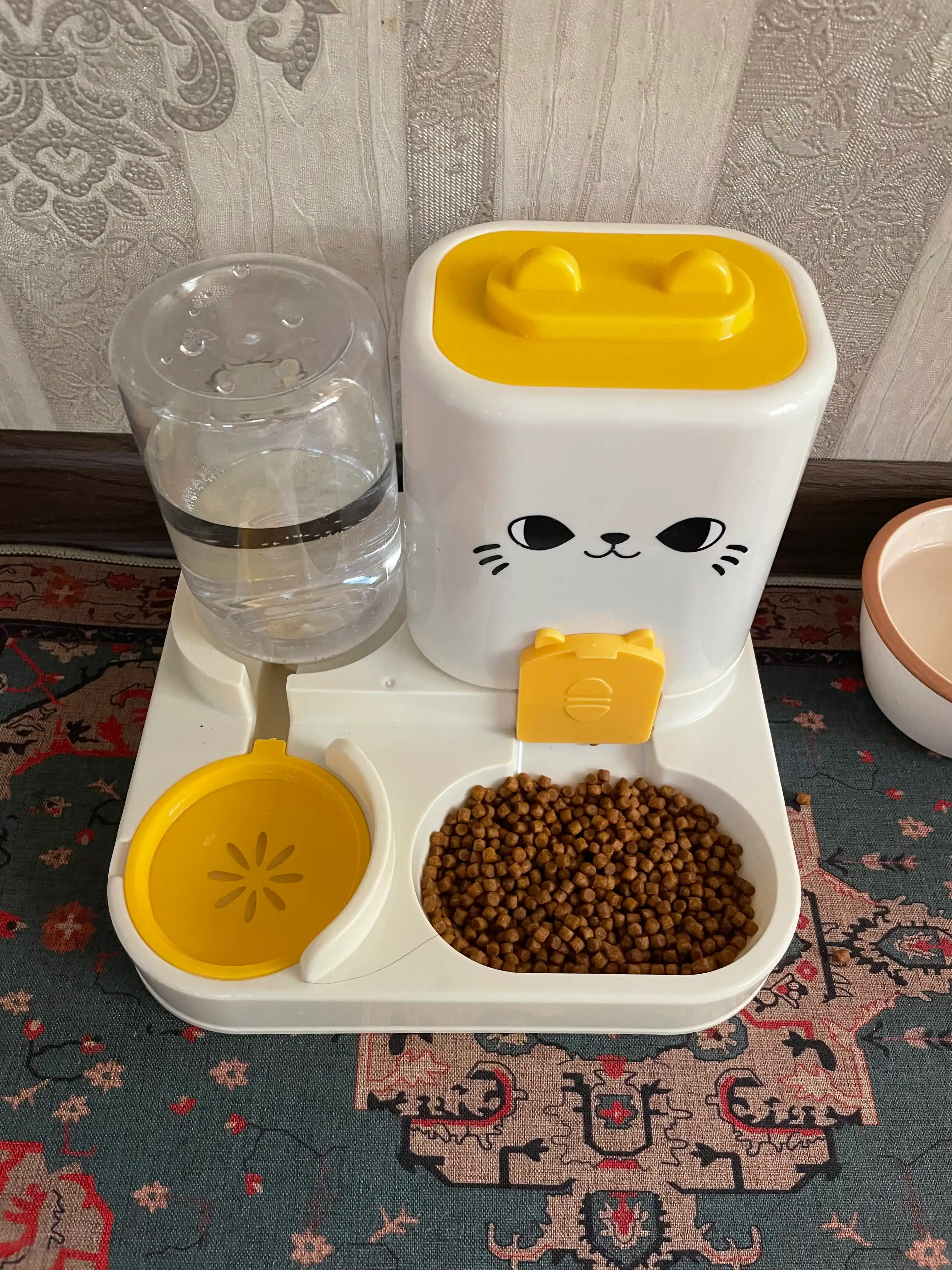 Кормушка для животных, автоматическая