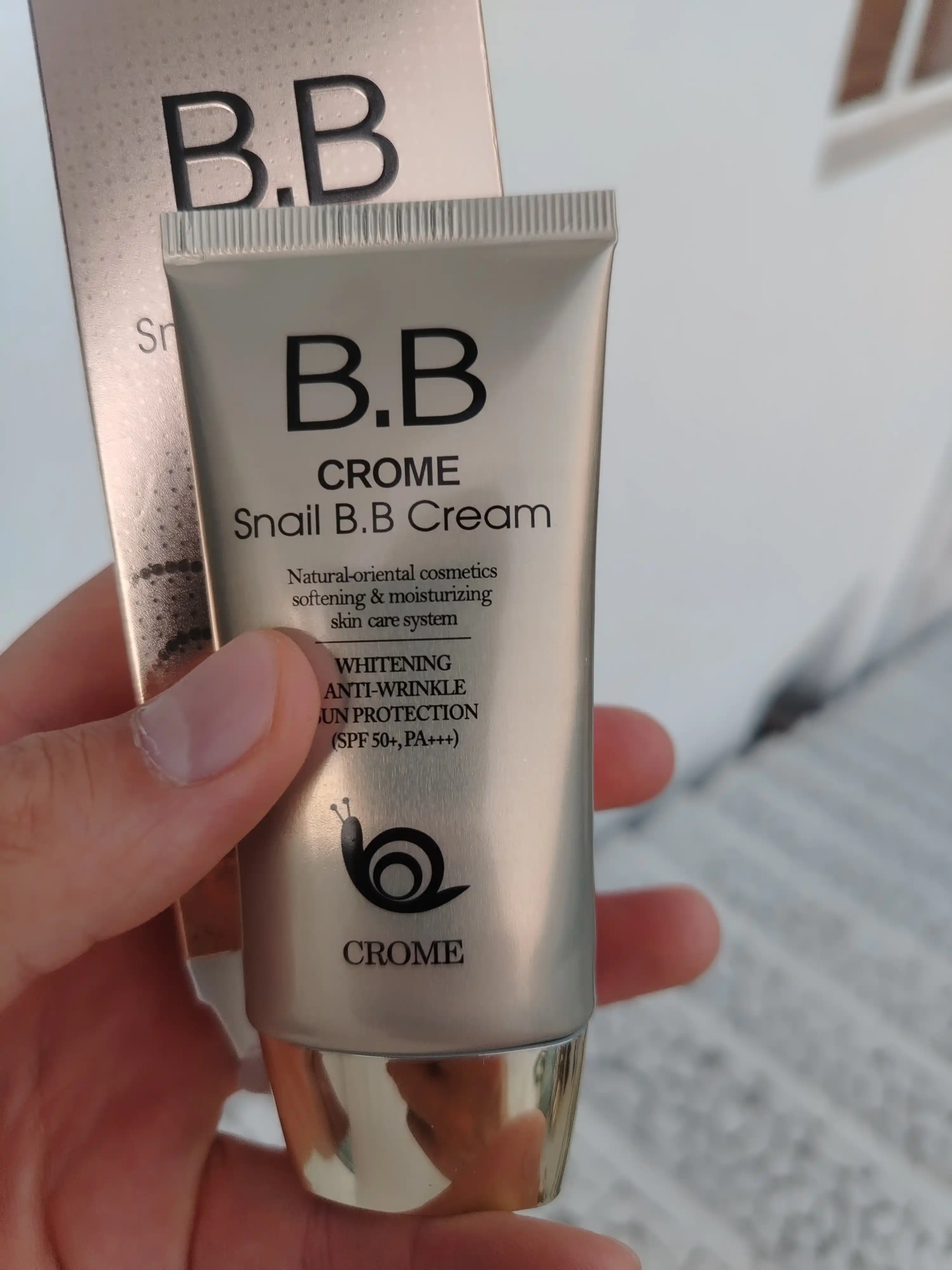CROME SNAIL BB krem SPF50, с муцином улитки, отбеливающий тональный крем