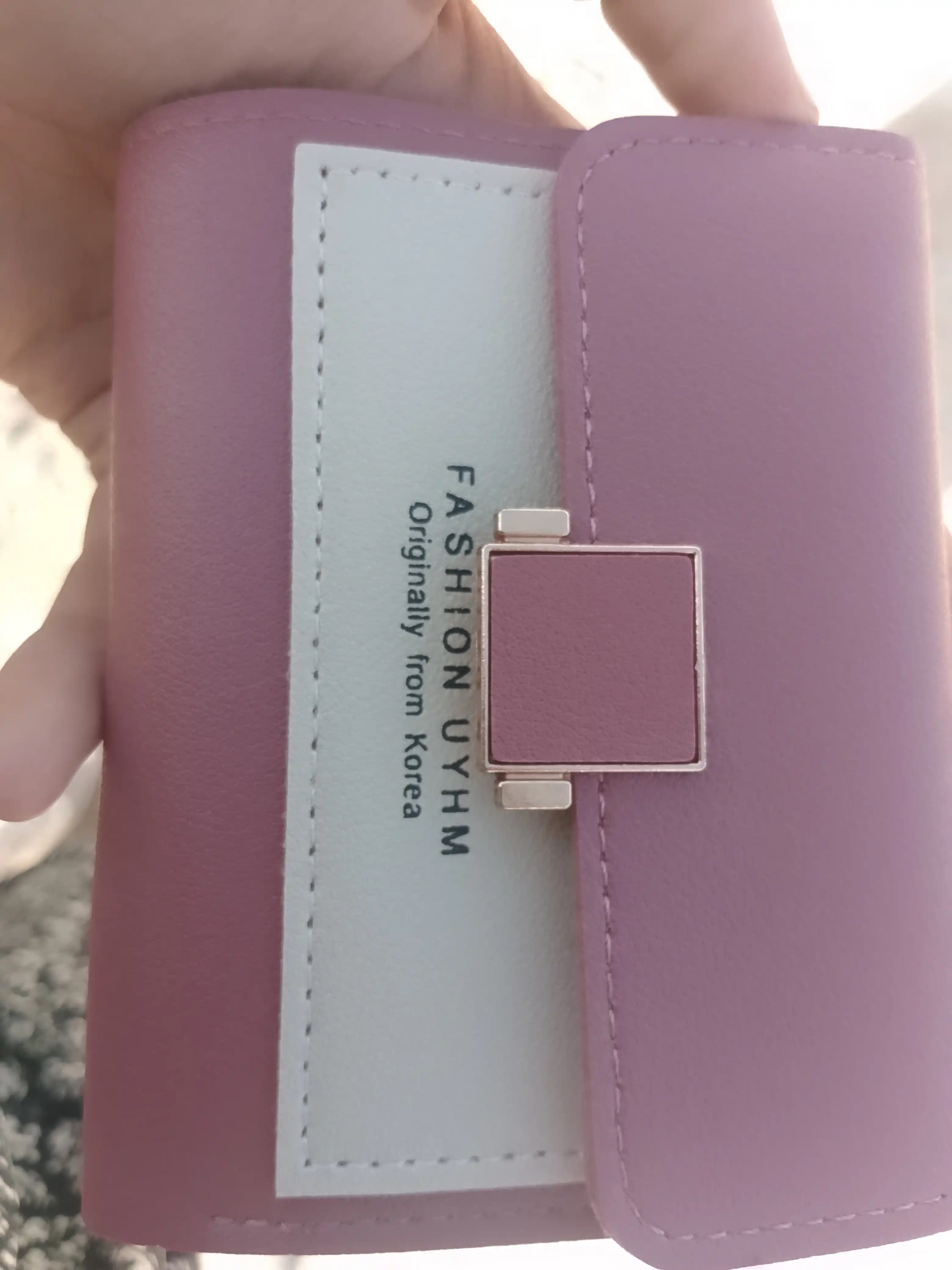 Ayollar hamyoni, tugmali qulfl, o‘lchami 11 sm x 9 sm
