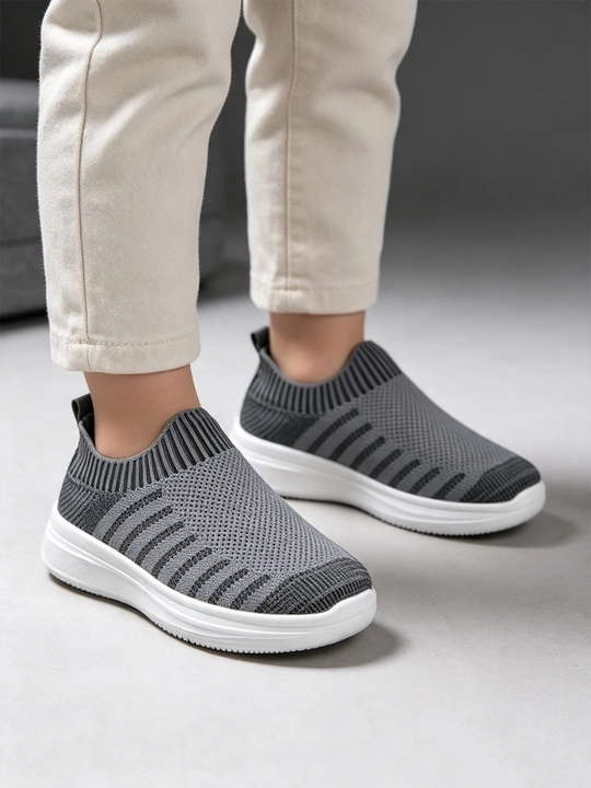 Bolalar trikotaj slip-on poyabzal, nafas oluvchi sirpanishga qarshi bolalar uchun