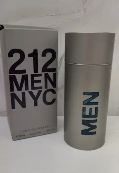 Туалетная вода мужская CAROLINA HERRERA 212 NYC Men 100 мл