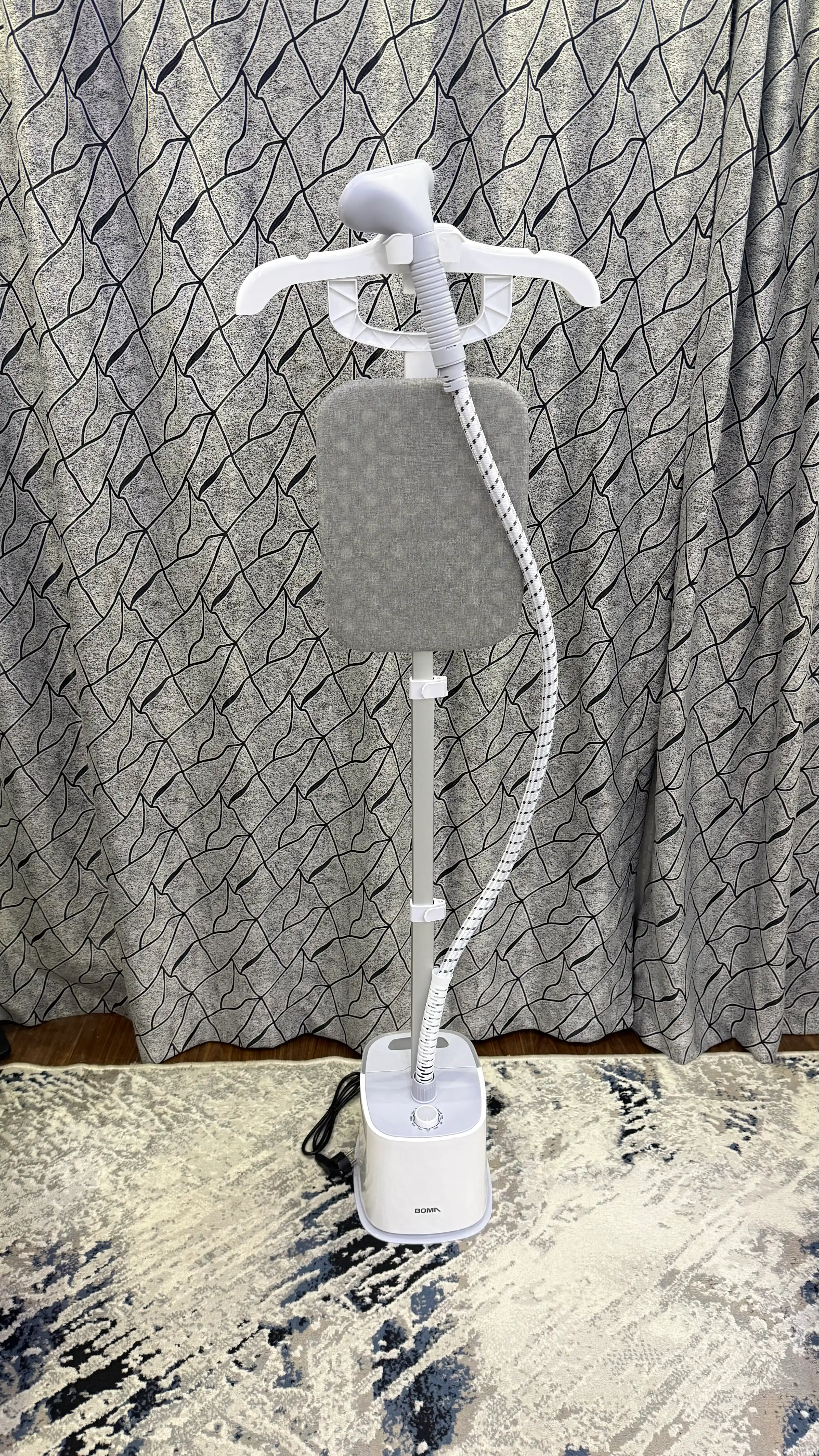 BOMA qo‘l va vertikal bug‘latgich (1500-2000 Vt), 17 soniyada tez isitiladi, 300 ml-2L