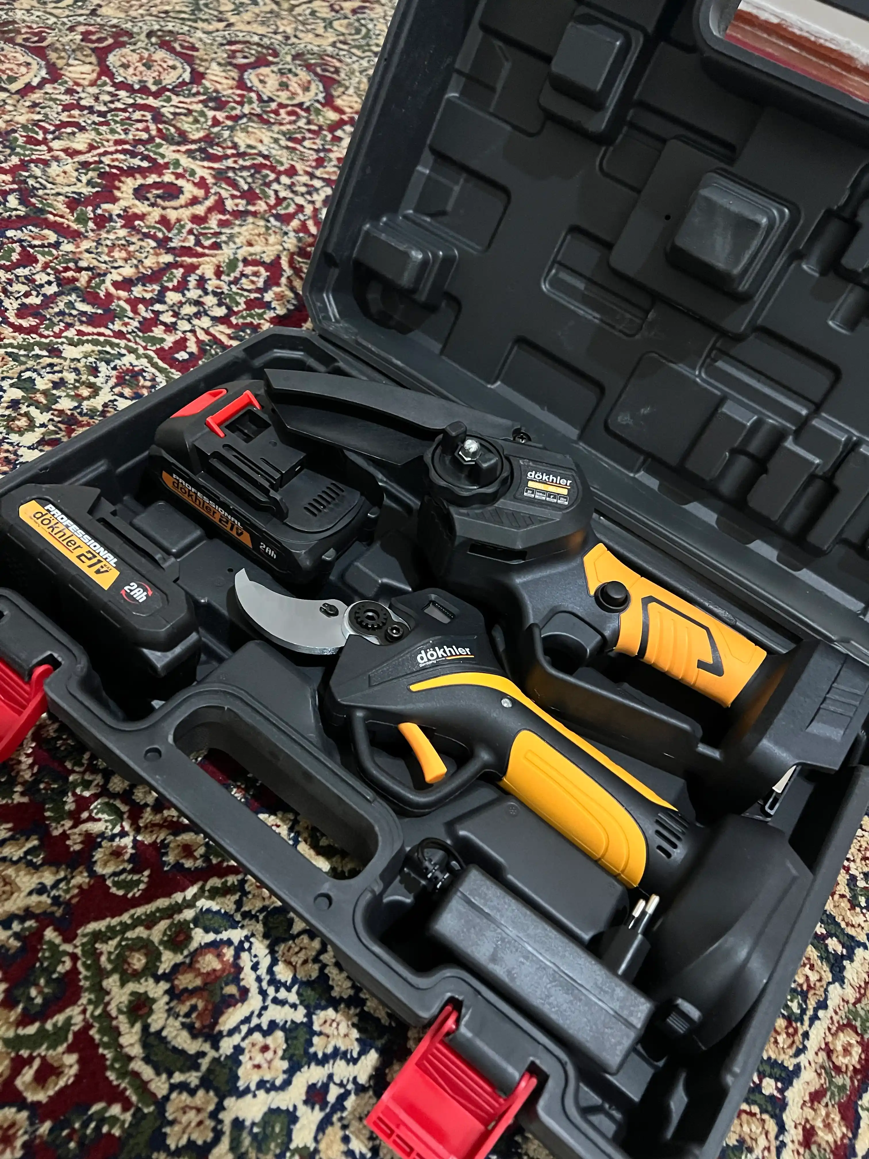 DÖKHLER 2 в 1  Professional 21V — аккумуляторный секатор