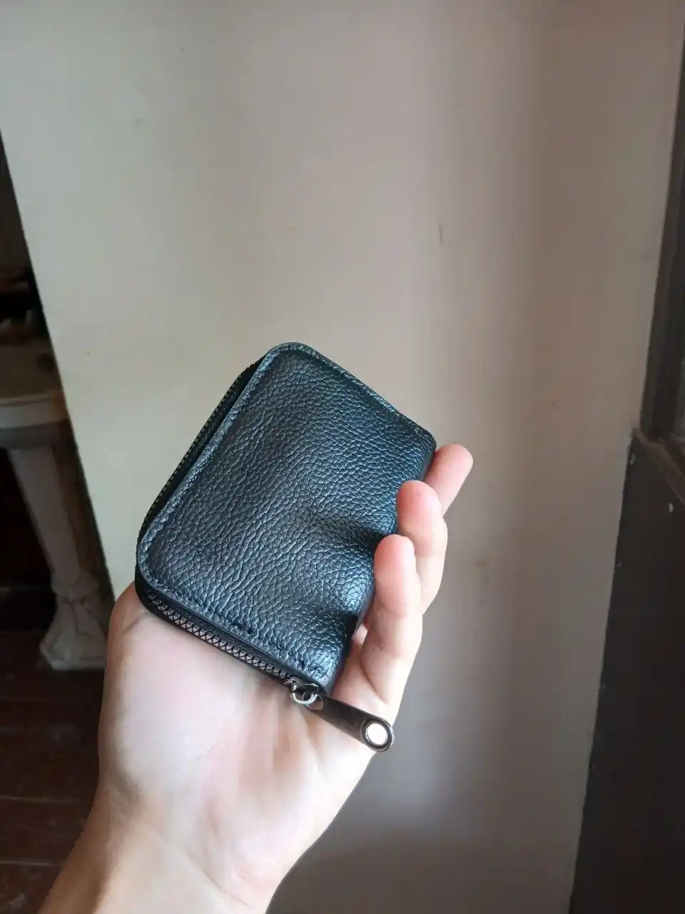 Hamyon, karta saqlagich, O‘lchami 11 sm x 8 sm