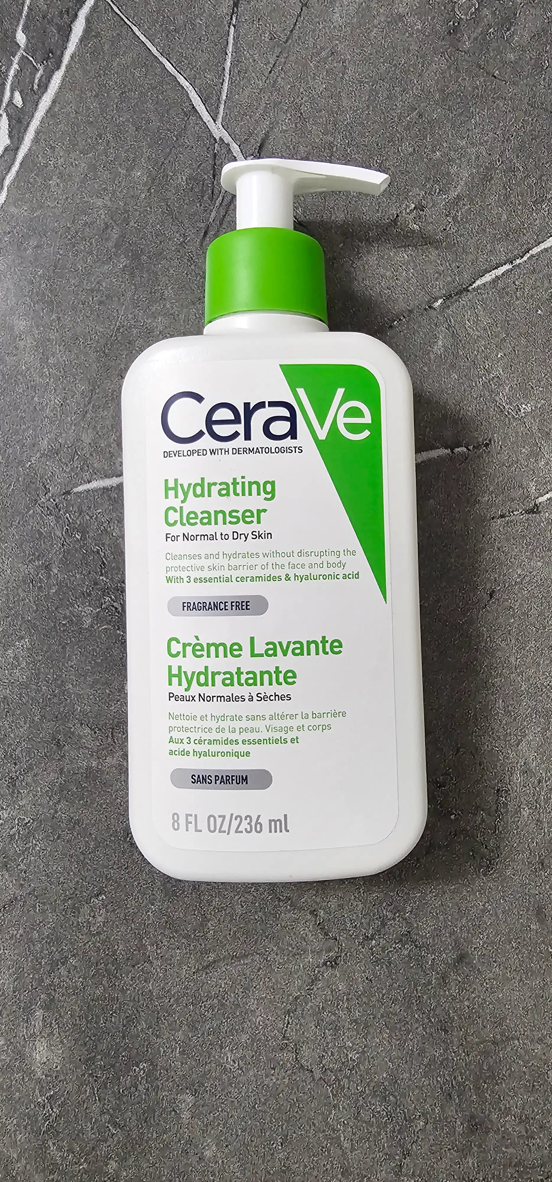 CeraVe Normal va quruq yuz va badan terisi uchun namlantiruvchi tozalovchi krem-gel, 236 g