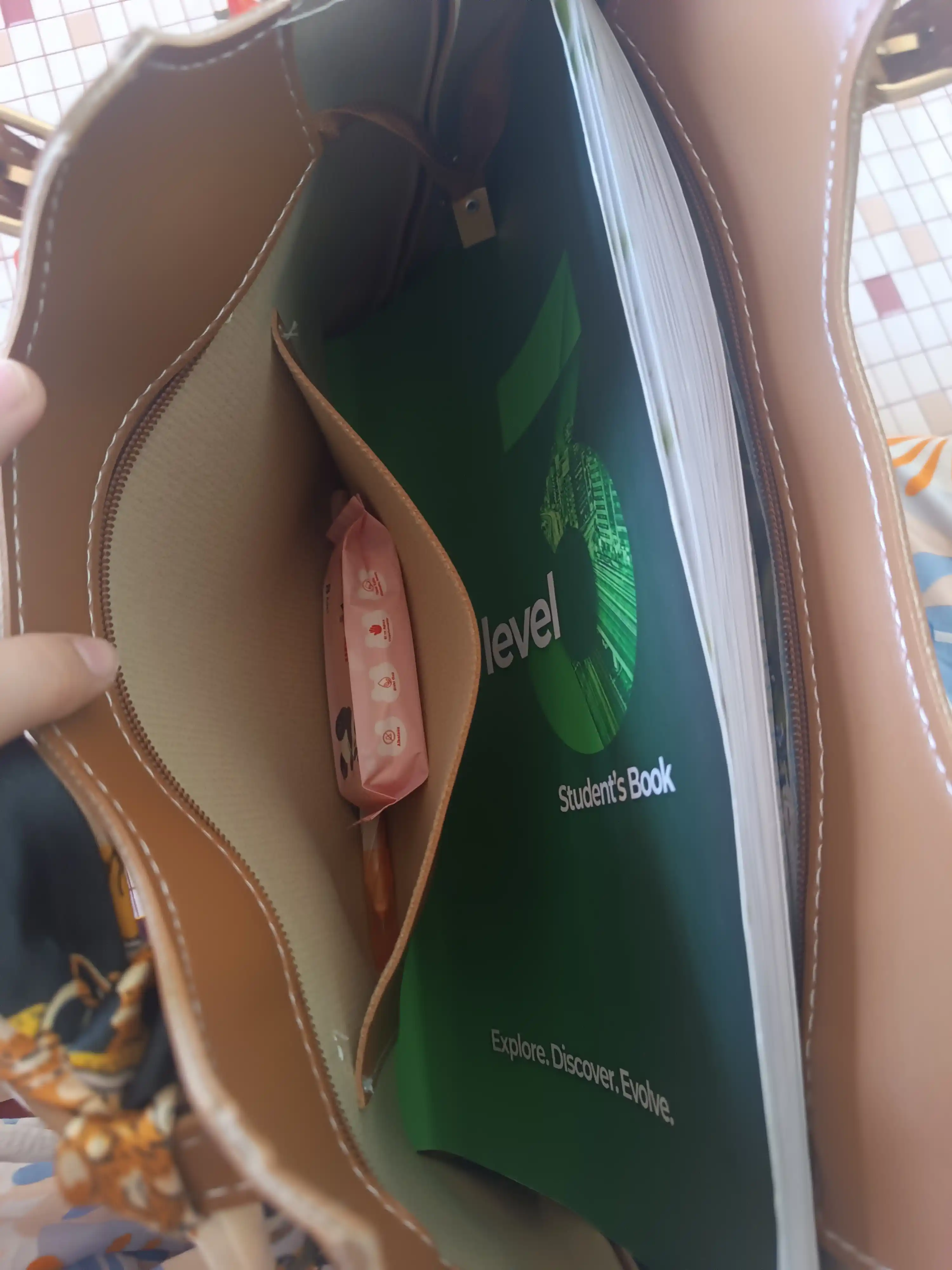 Ayollar yelkama sumkasi, eko charm, katta sig‘imli
