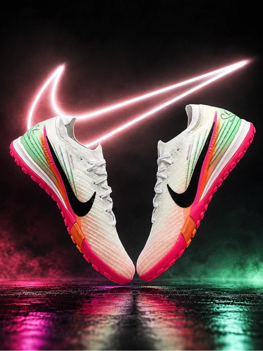 Футбольные бутсы Nike