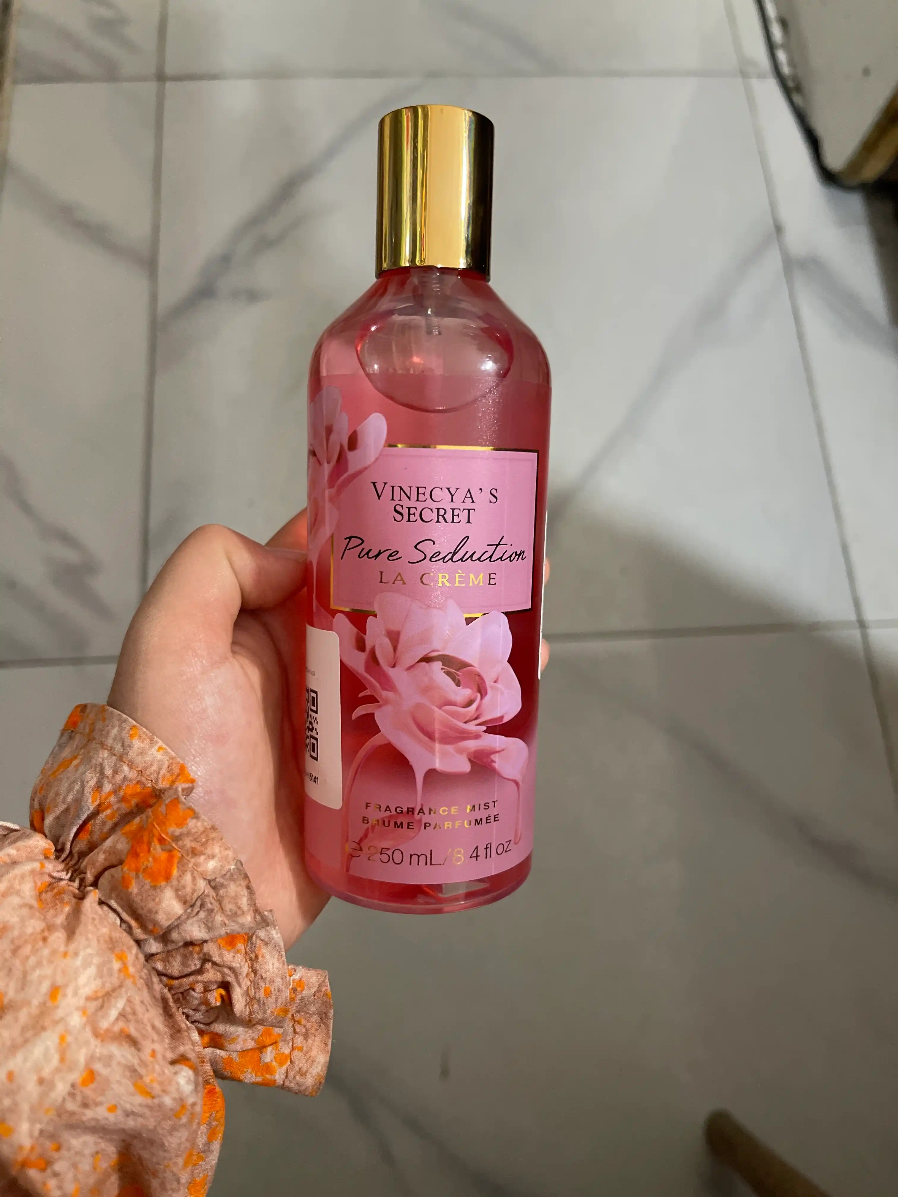 Parfyumlangan tana spreyi suvi Victoria's Secret Spreyi Aqua Kiss Rush, Shimmer, 250 ml