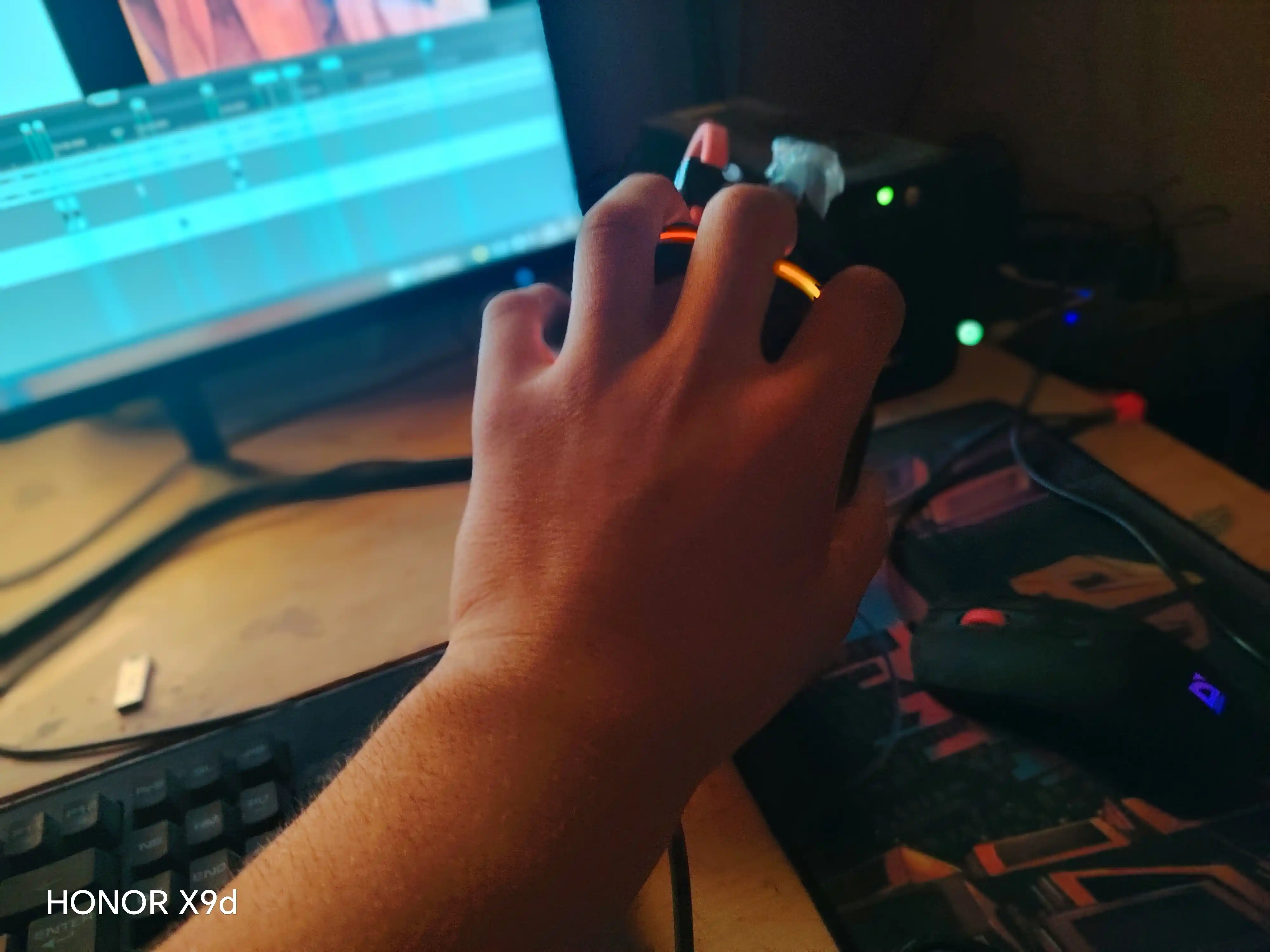 USB ulanishi va orqa yorug'lik bilan o'yin uchun naushnik, quloqchinlar kompyuterga