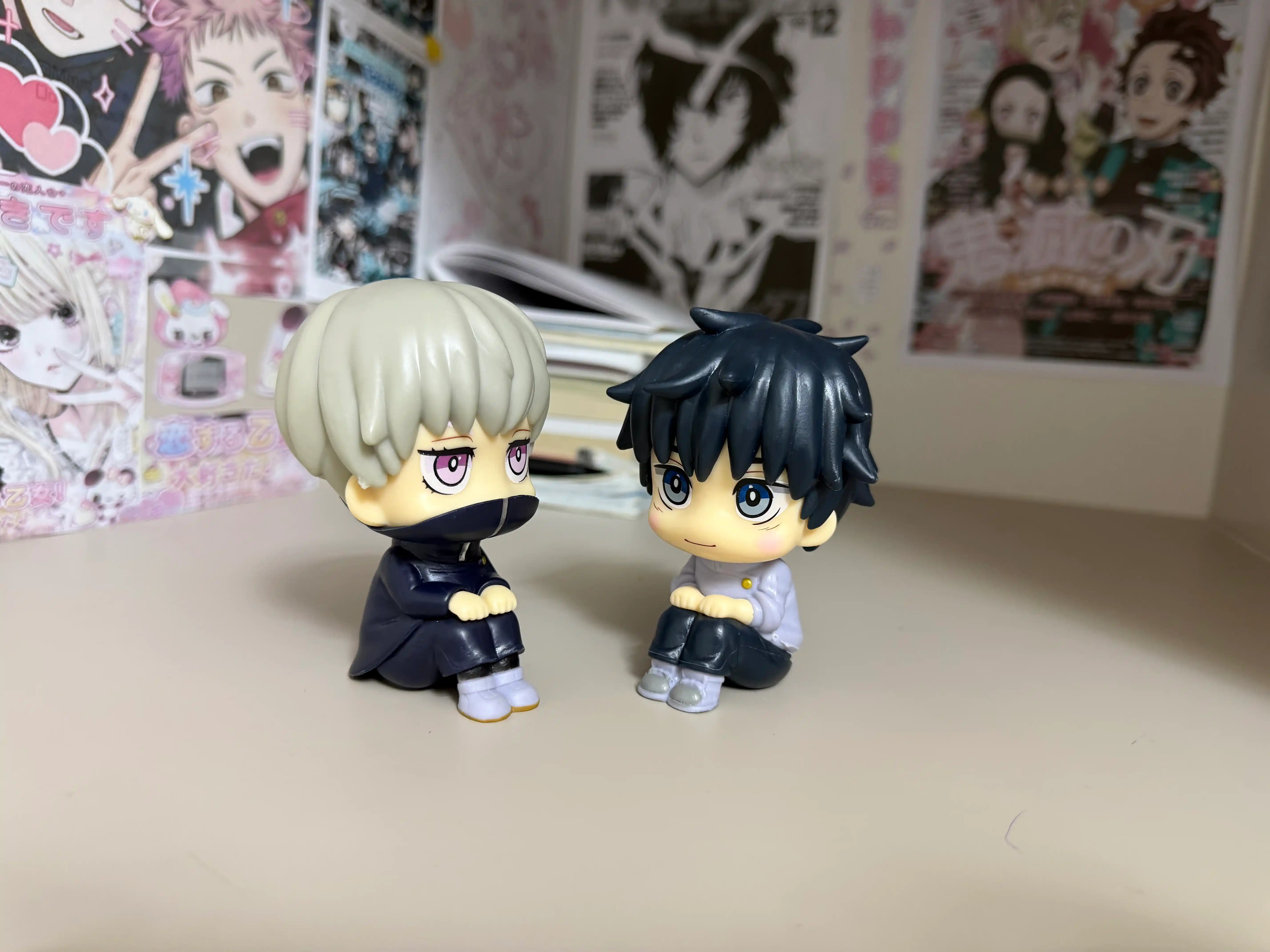 Jujutsu kaisen, gojo, sukuna, toji anime figurkalari