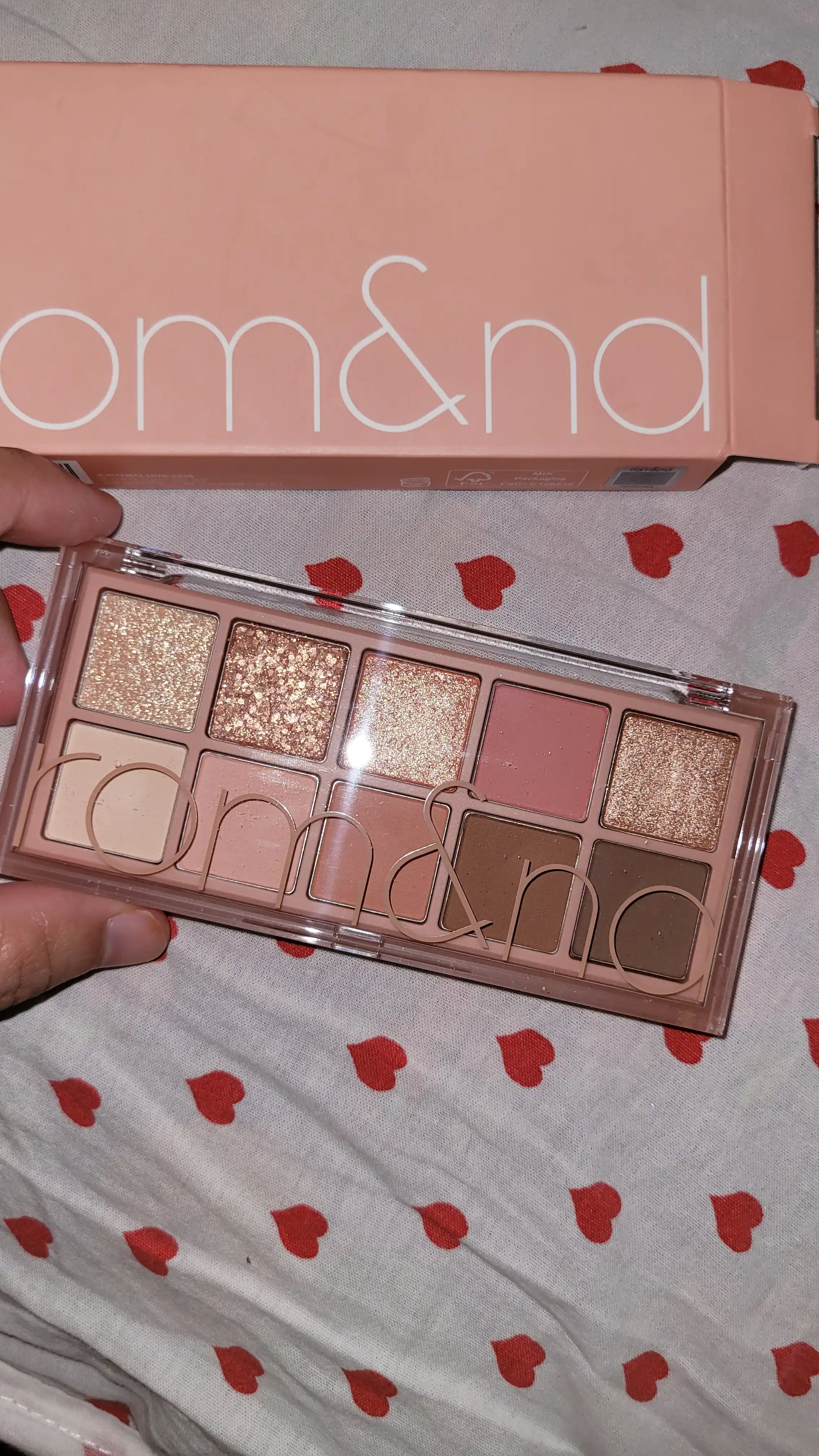 Большая палетка теней для век rom&nd Better Than Palette