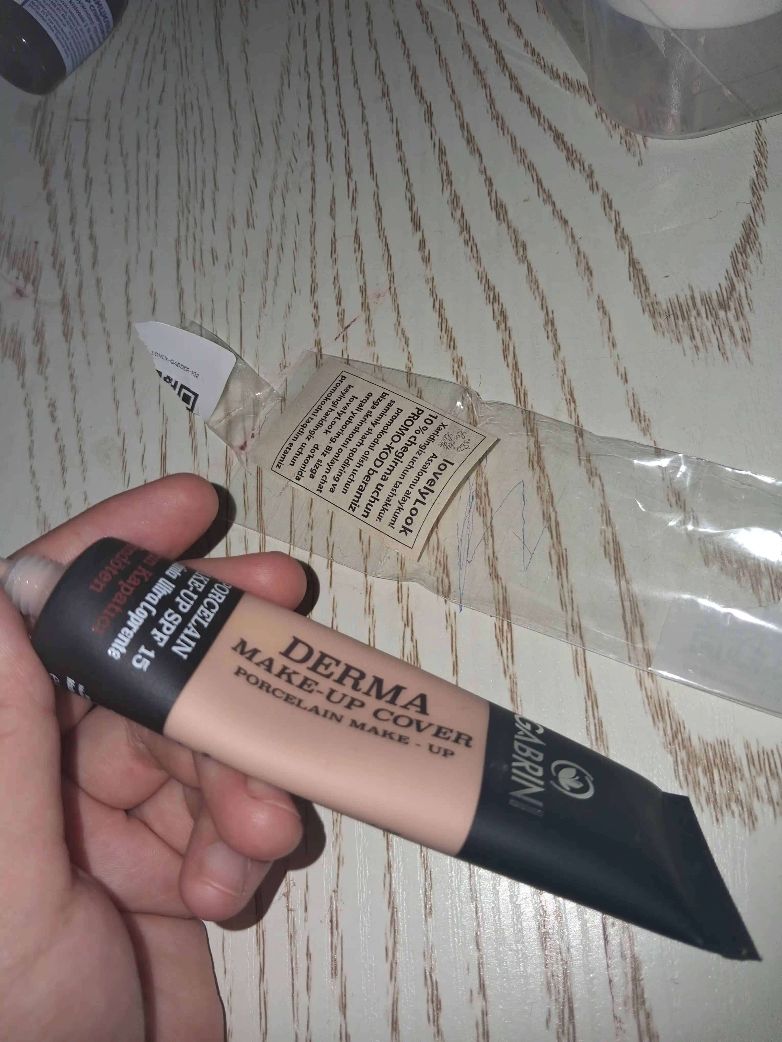 Тональный крем для лица DERMA 