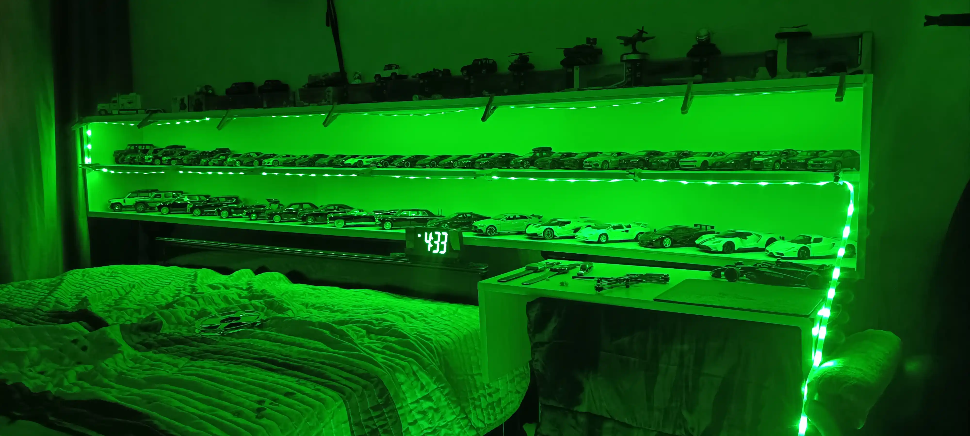 10 metrli svetodiod lentasi, pultli, RGB LED